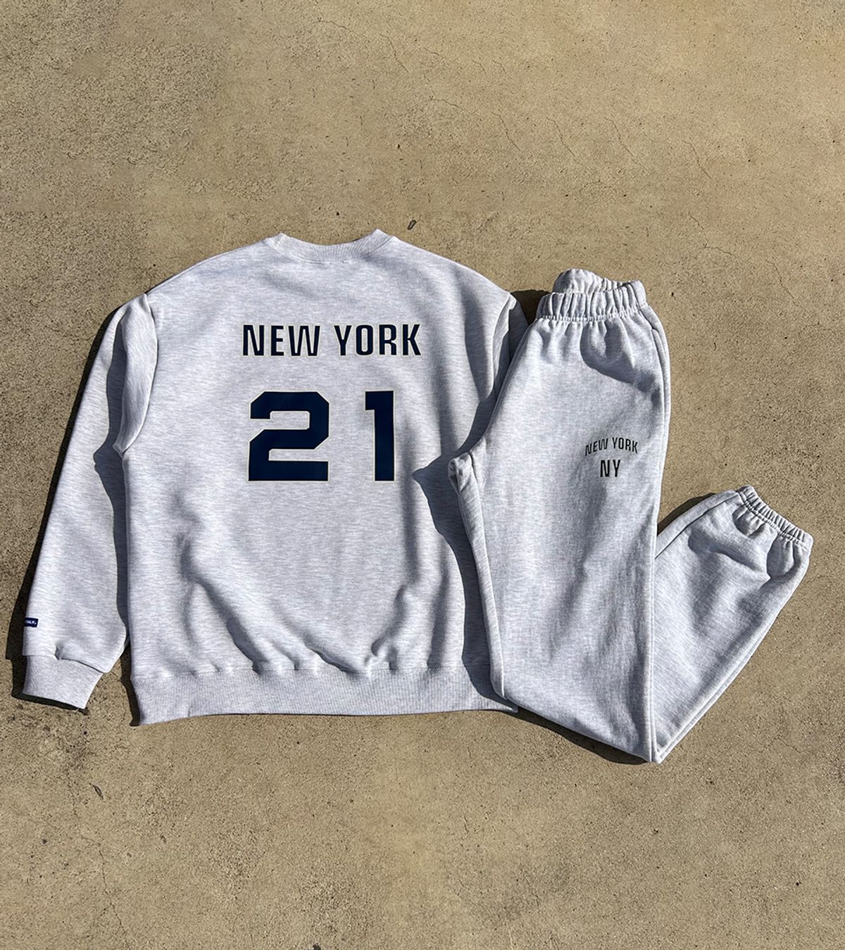 스텝온리(STAFFONLY) [SET] NEW YORK SWEATS SET UP (MELANGE WHITE)