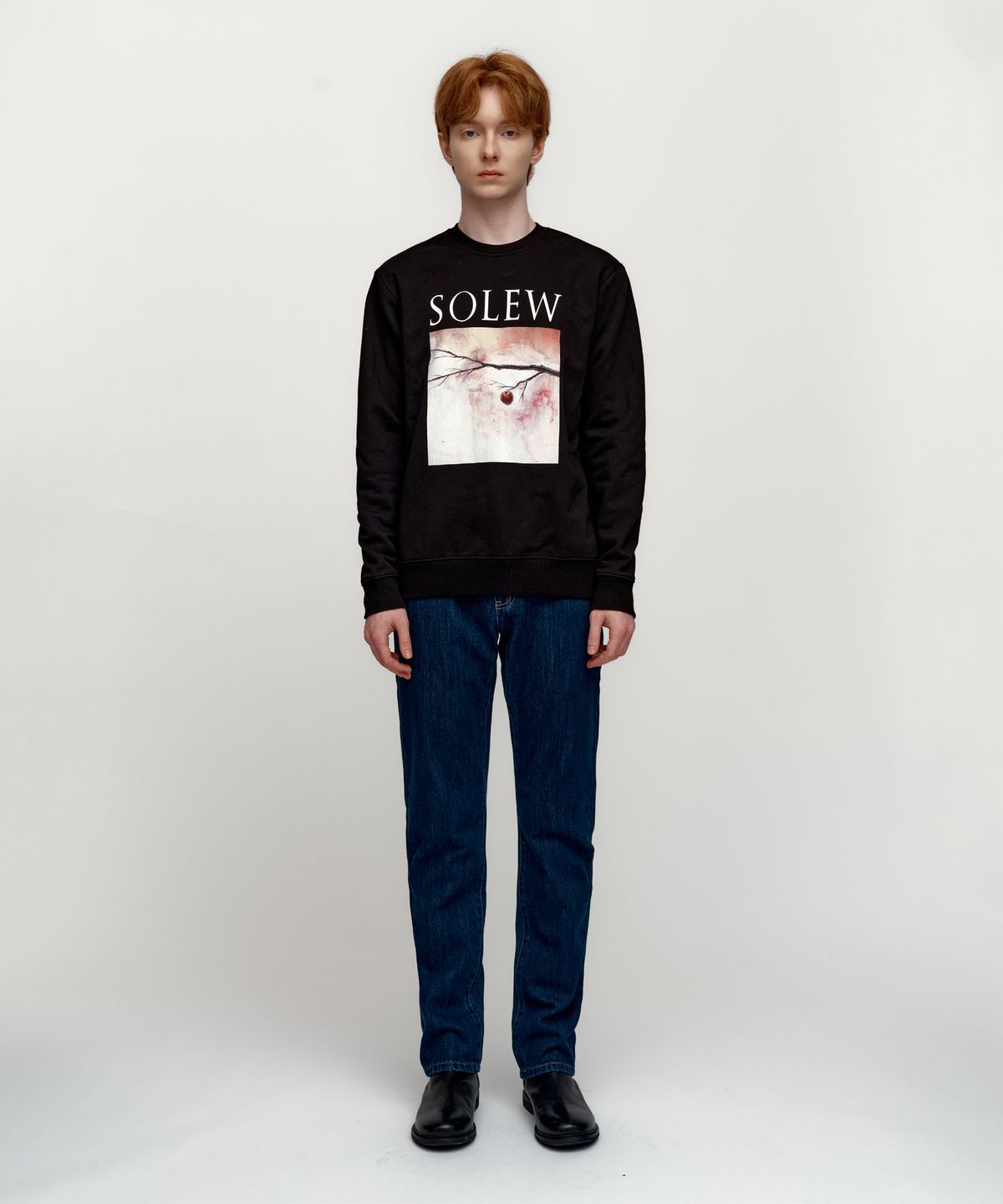 소루(SOLEW) 빅 프린트 루즈핏 스웨트셔츠_블랙