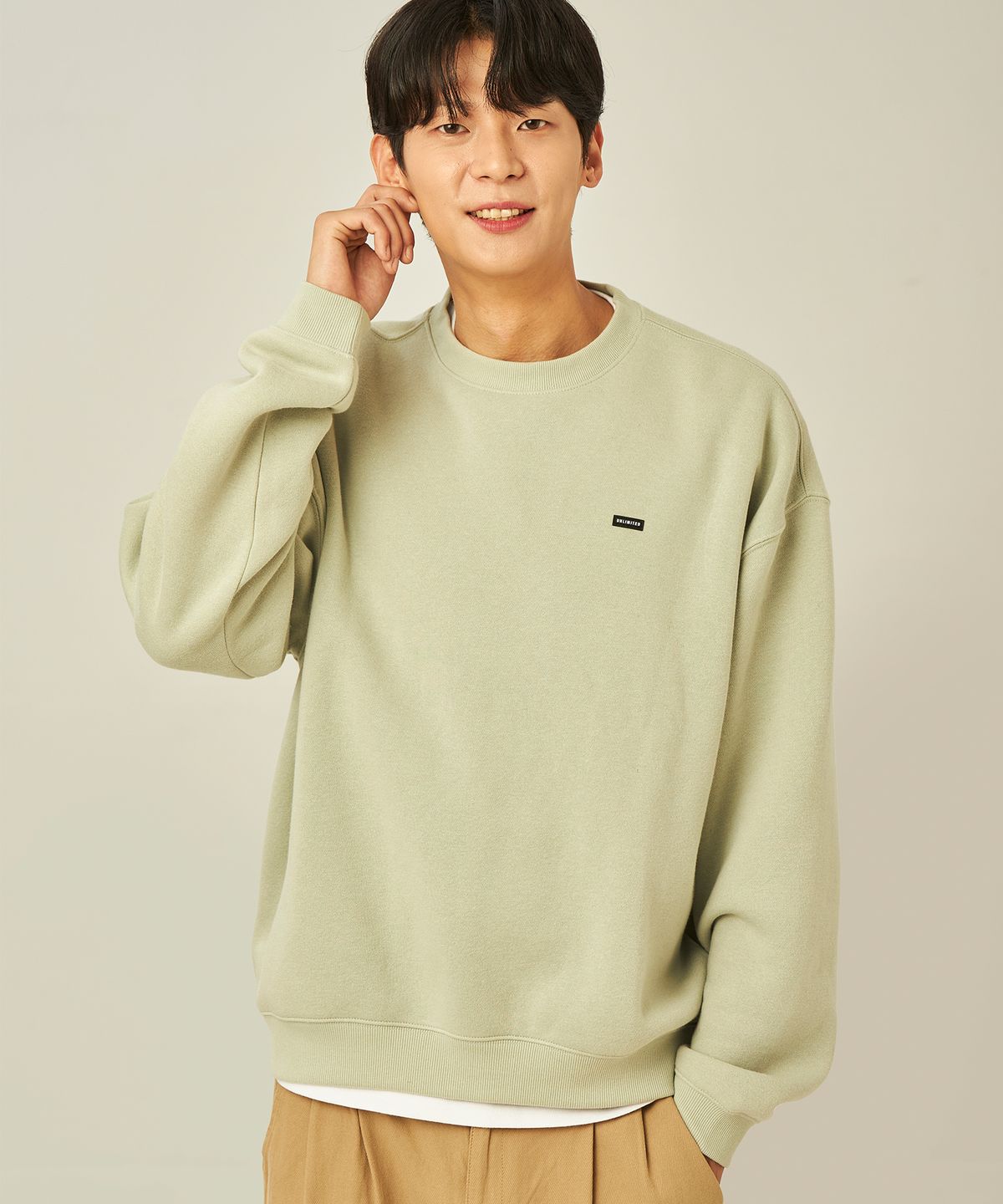 언리미트(UNLIMIT) [패키지] Rubber Crewneck (U23DTTS45)