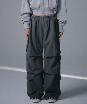 W Parachute Nylon Cargo Pants - Khaki