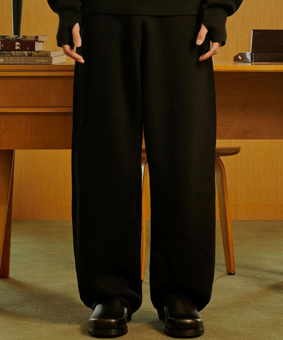 더트(DURT) RESORT WOOL PANTS (BLACK)