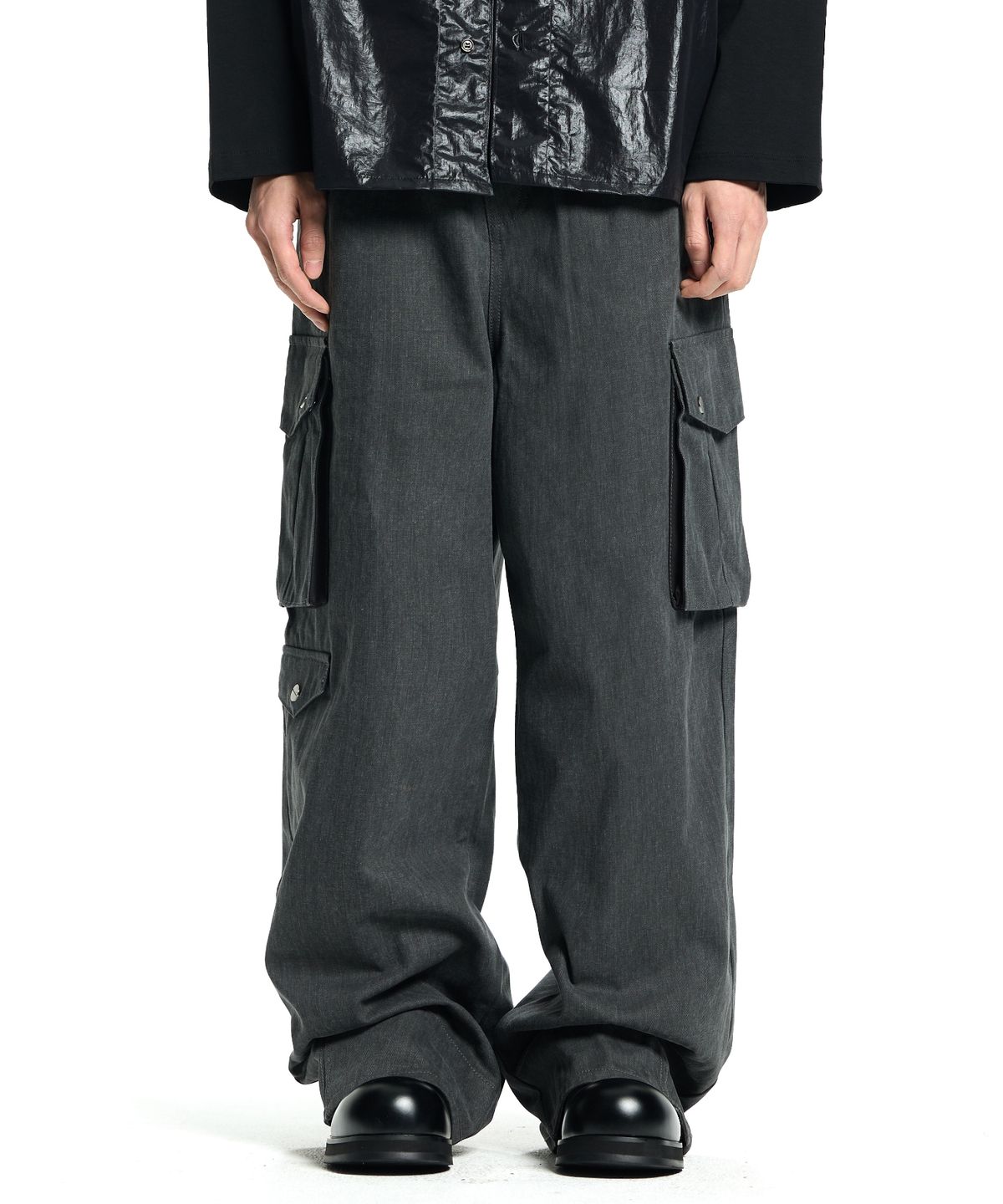 본바트(VONVAT) Herringbone Cargo pants