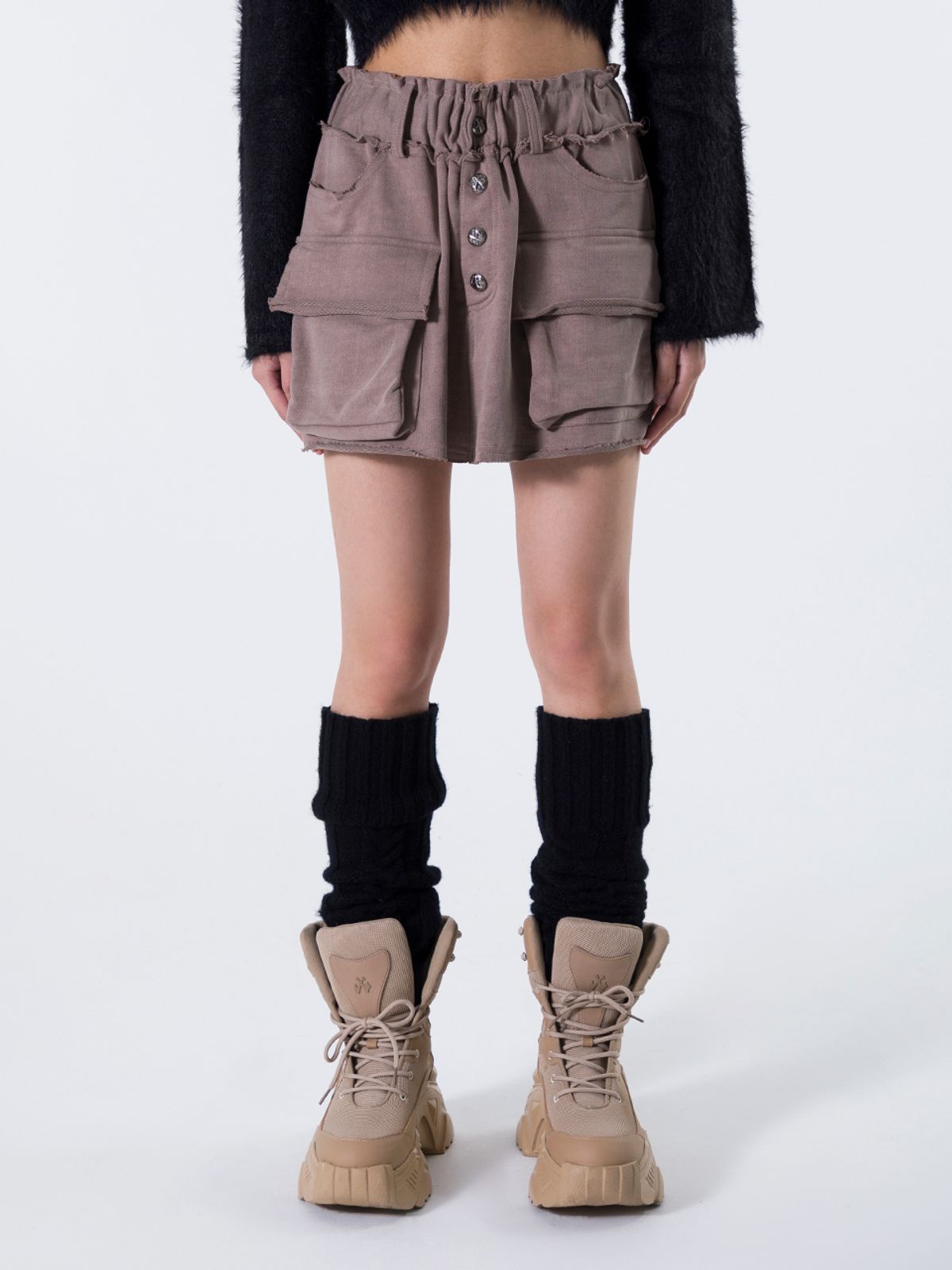 와이이이엘(YEEL) RIVET CARGO MINI SWEAT SKIRT BROWN