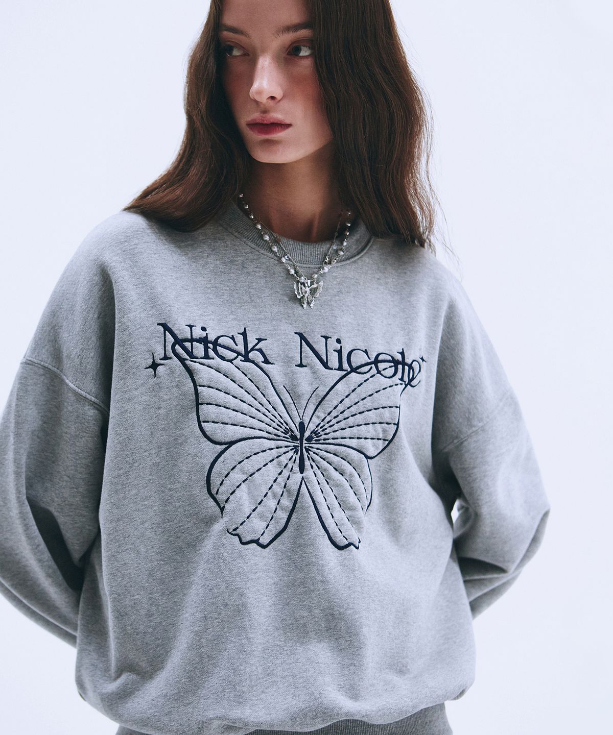 닉앤니콜(NICK&NICOLE) SHINE BUTTERFLY SWEATSHIRT_GRAY NAVY