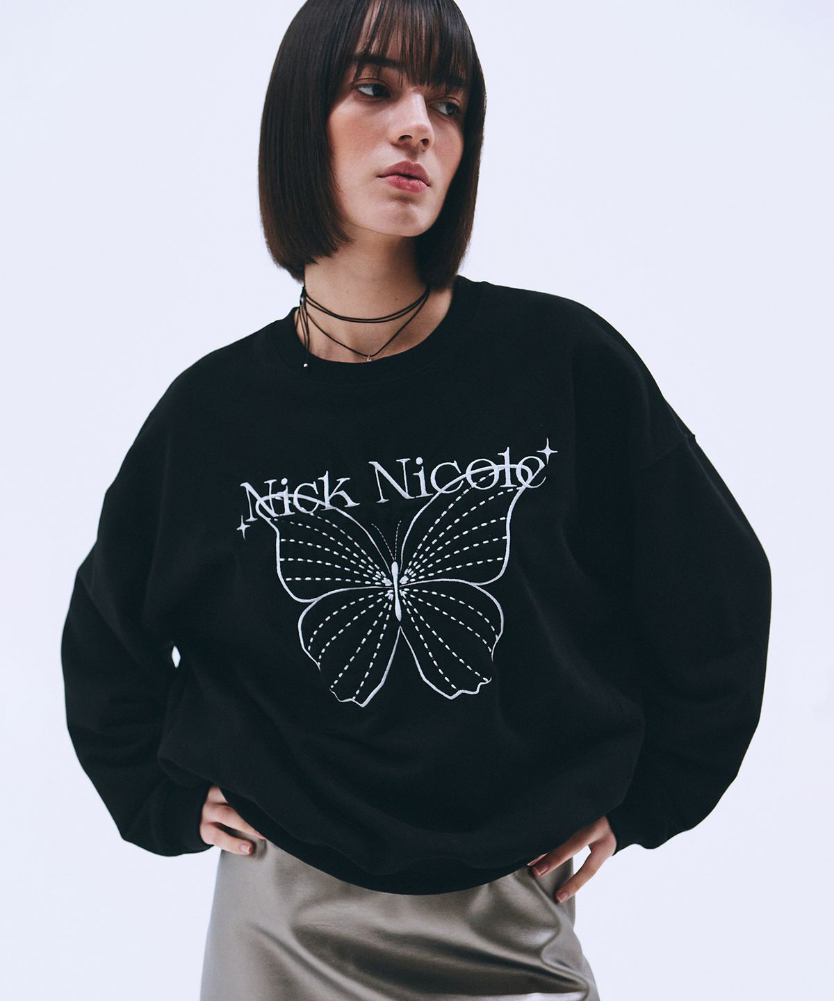 닉앤니콜(NICK&NICOLE) SHINE BUTTERFLY SWEATSHIRT_BLACK WHITE