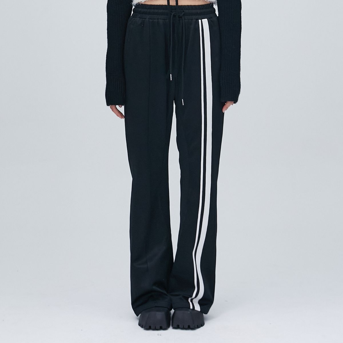 라라폭스(LALAFOX) FRONT LINE TRACK PANTS BLACK BP3WP006