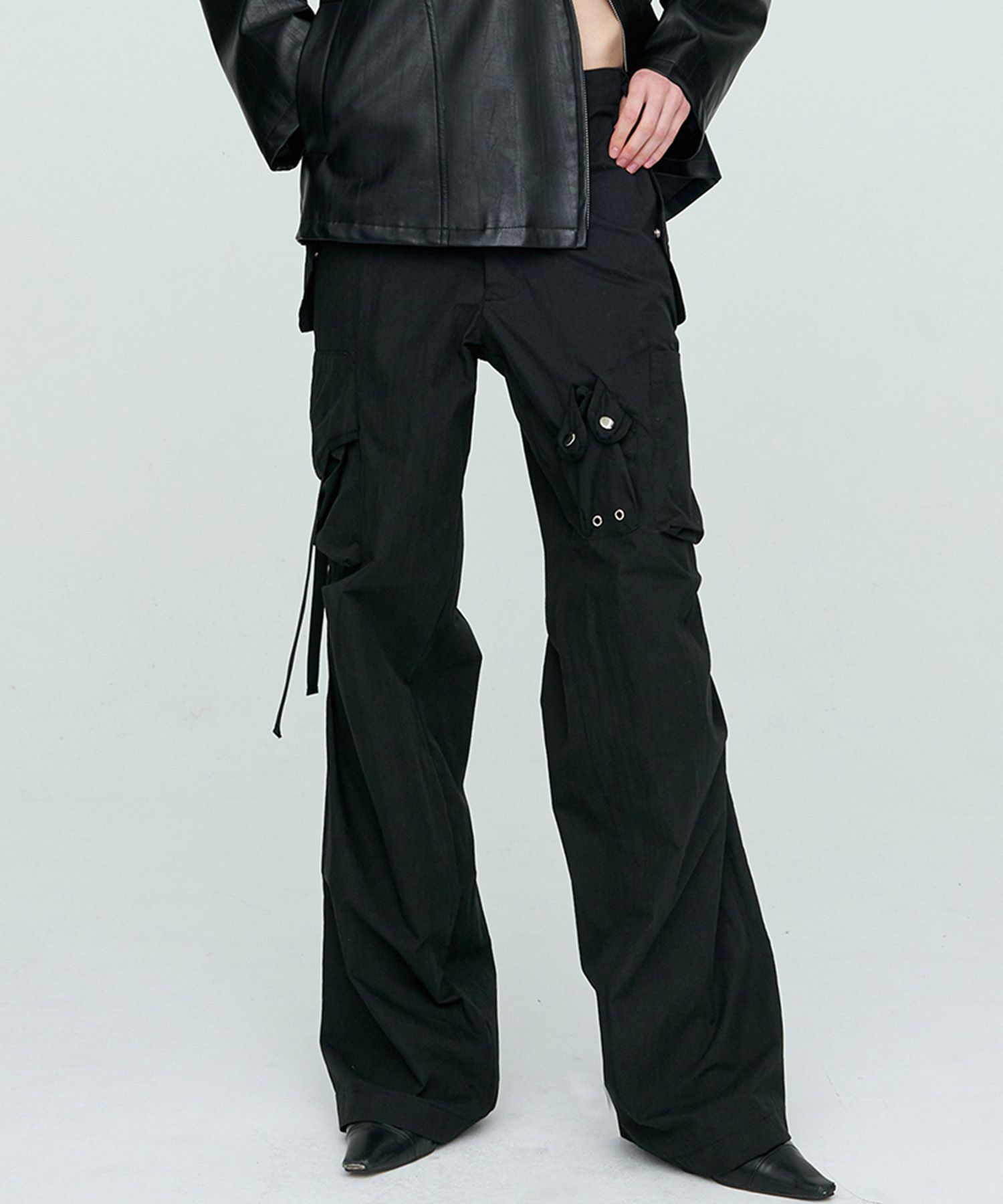 NACHE STRAP CARGO PANTS カーゴパンツ 韓国 シズニルック MUSINSA | NACHE STRAP CARGO PANTS (UNISEX) BLACK
