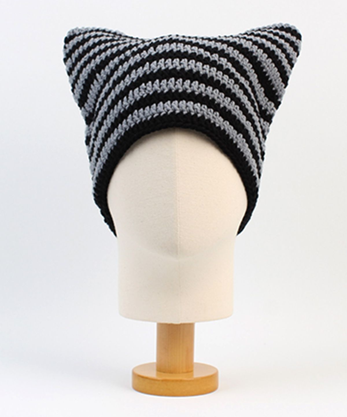 유니버셜 케미스트리(UNIVERSAL CHEMISTRY) Horn Stripe Gray Beanie 뿔비니