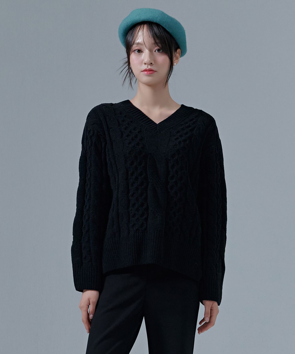체이스컬트(CHASECULT) 여성 V-NECK 케이블 스웨터-CFRG5276D03