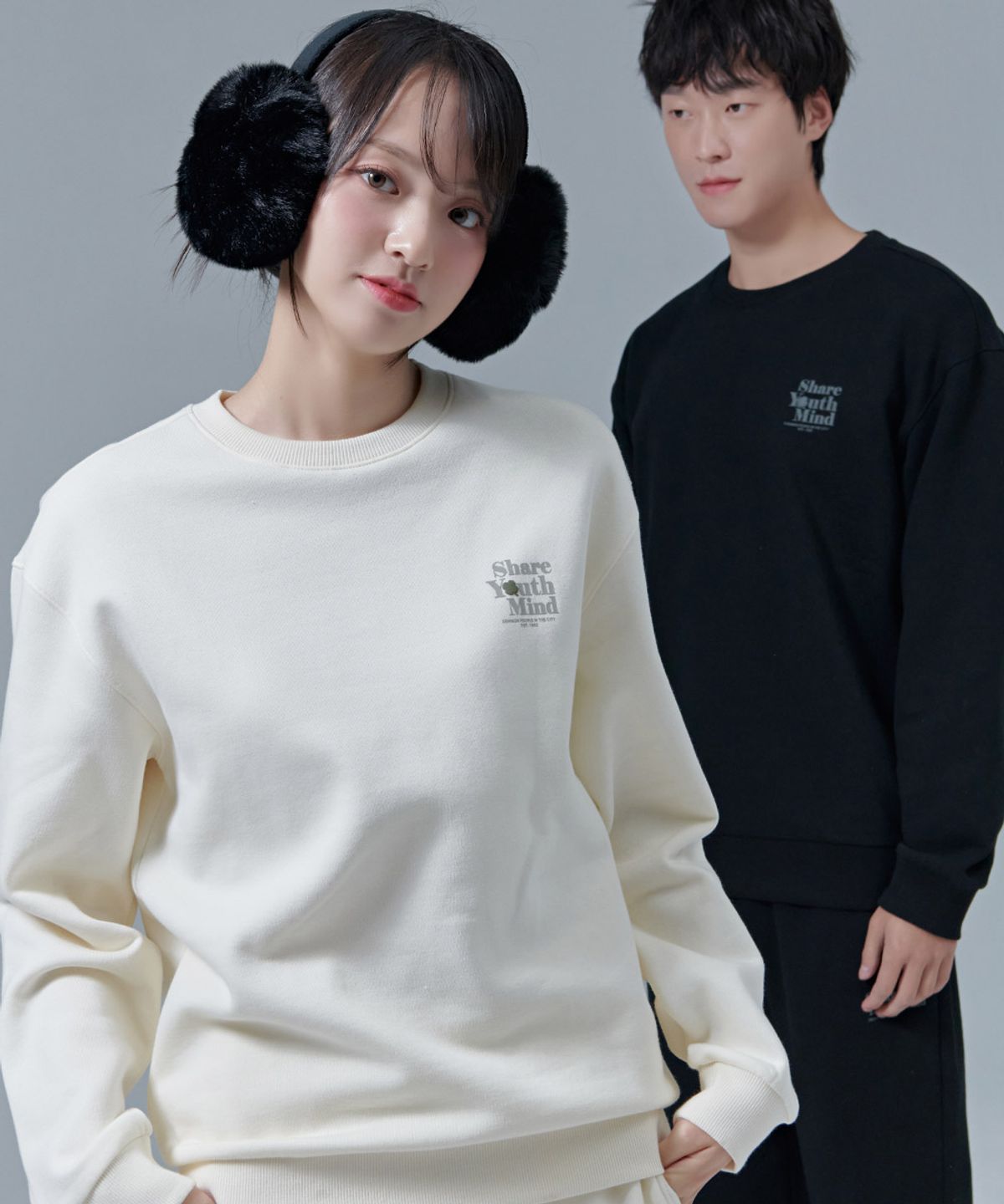 체이스컬트(CHASECULT) 공용 가슴 그래픽 기모 맨투맨-CFZU5106C05