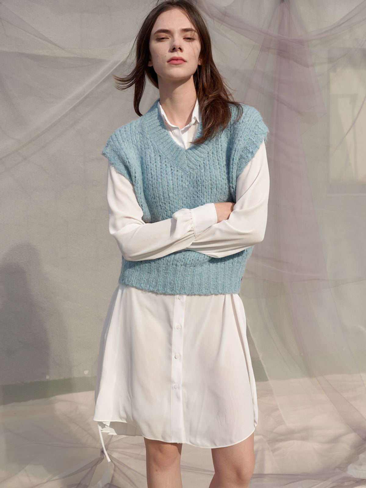 쏘리, 투 머치 러브(SORRY, TOO MUCH LOVE) Candy V-neck Wool Knit Vest_Sky Blue