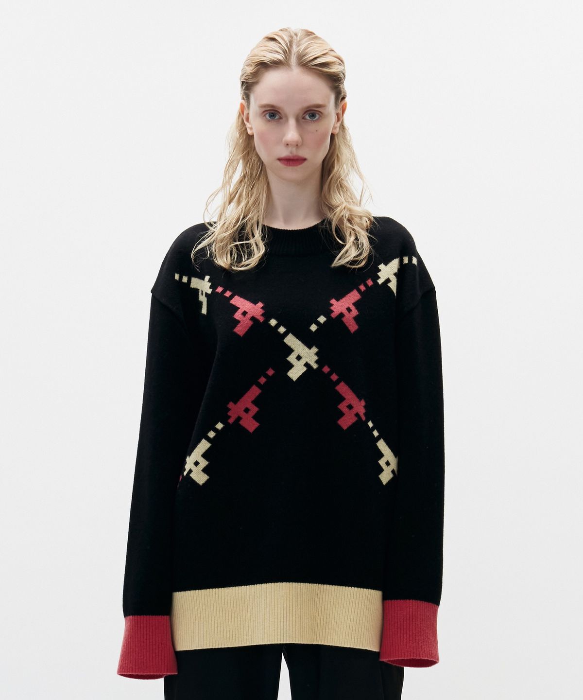 키모우이(KIMOUI) GUN GRAPHIC KINT SWEATER (BLACK)
