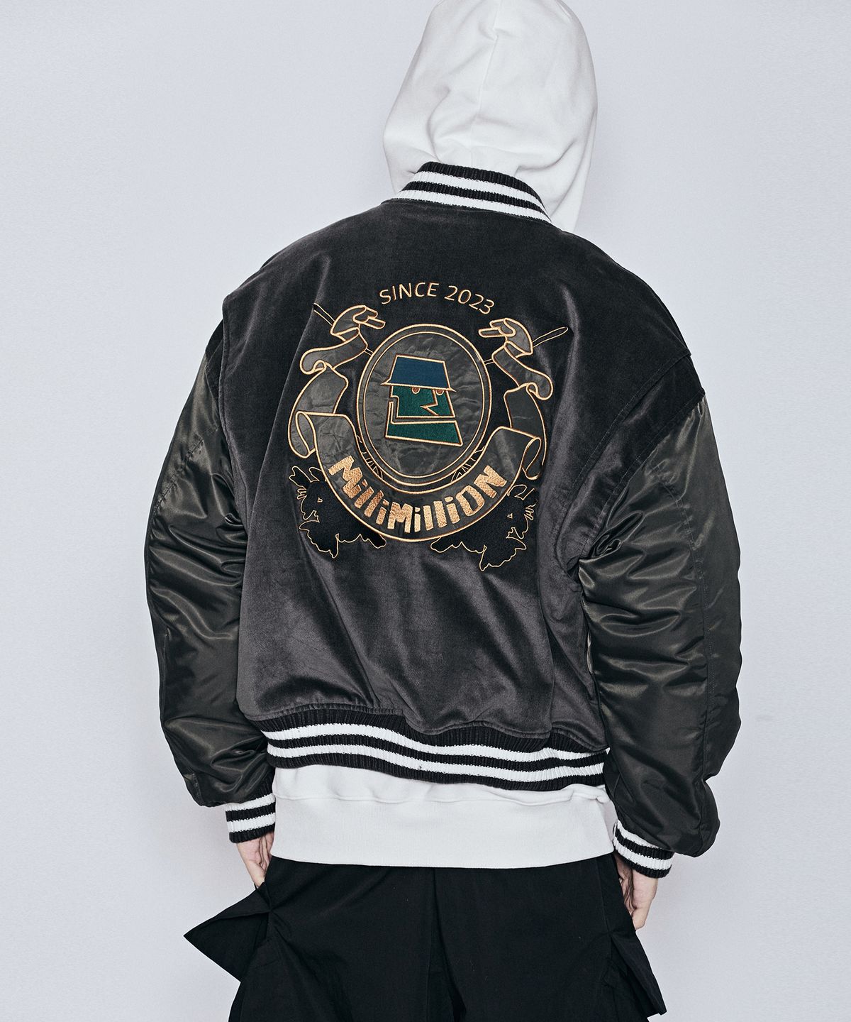 밀리밀리언(MILLIMILLION) MUDSTONE VELVET MA-1 JACKET J08- DARK GREY
