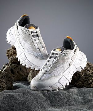 직 키네티카 2.5 엣지 - 화이트 / IE5876