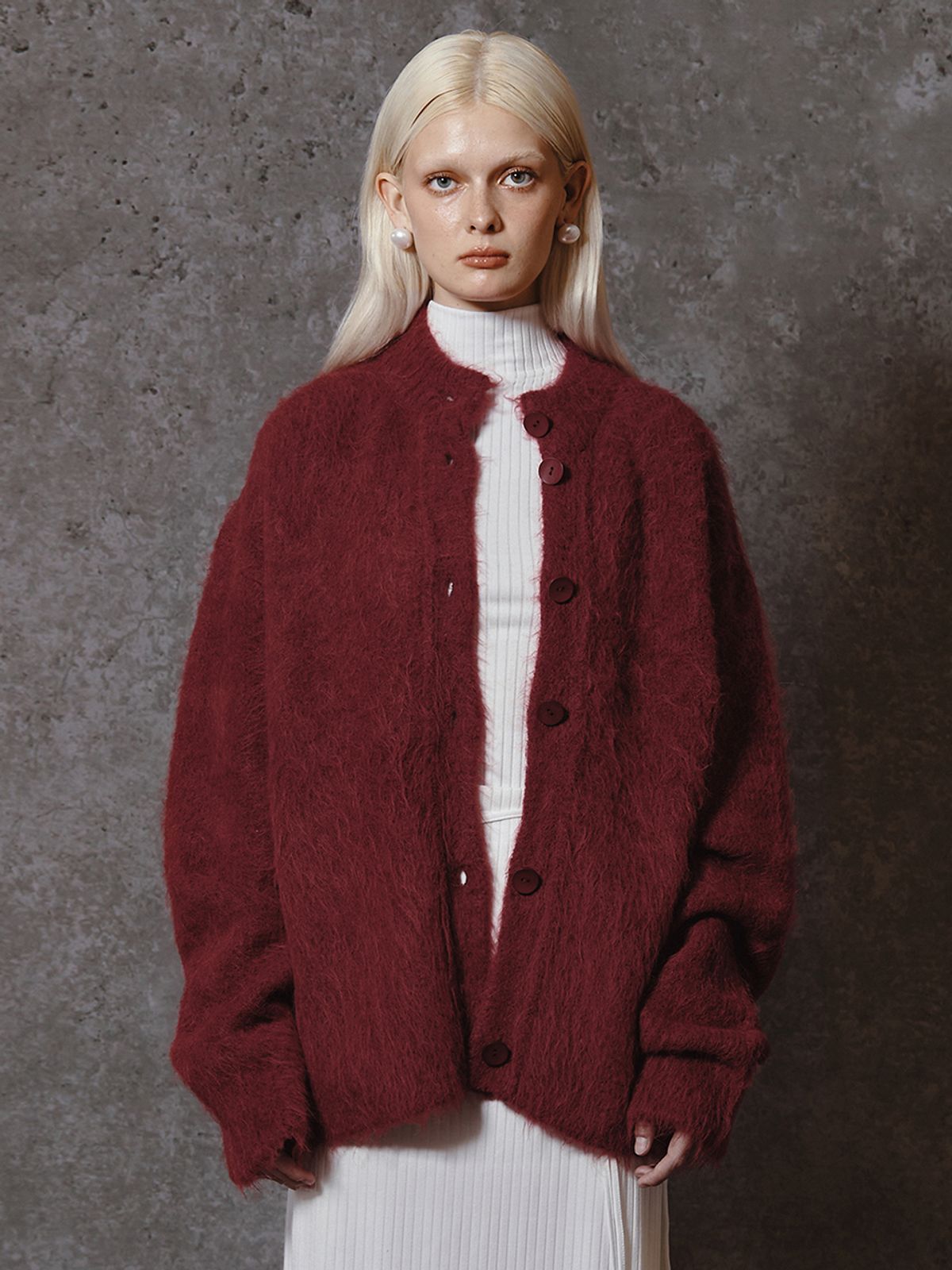 민더리(MEENDERI) SOFT HAIRY KNIT CARDIGAN - BURGUNDY