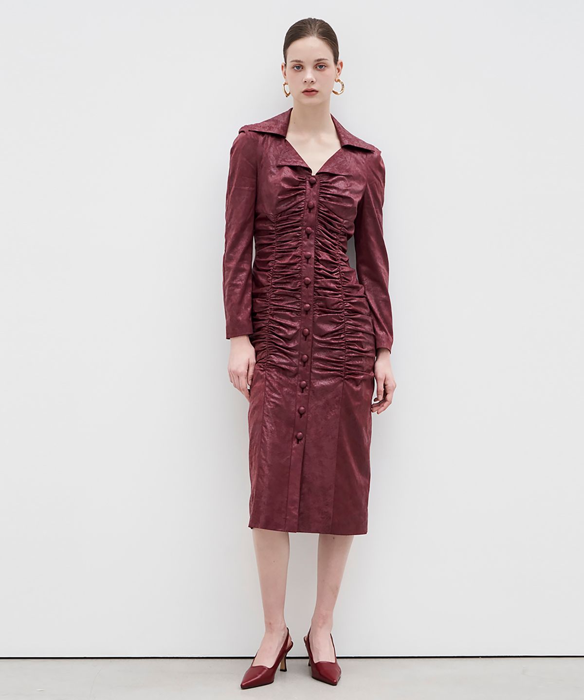 쥴리앤칼라(JULIY&CALLA) 23FW 칼라79 컬렉터 프리미엄 럭셔리 펄 원피스 버건디