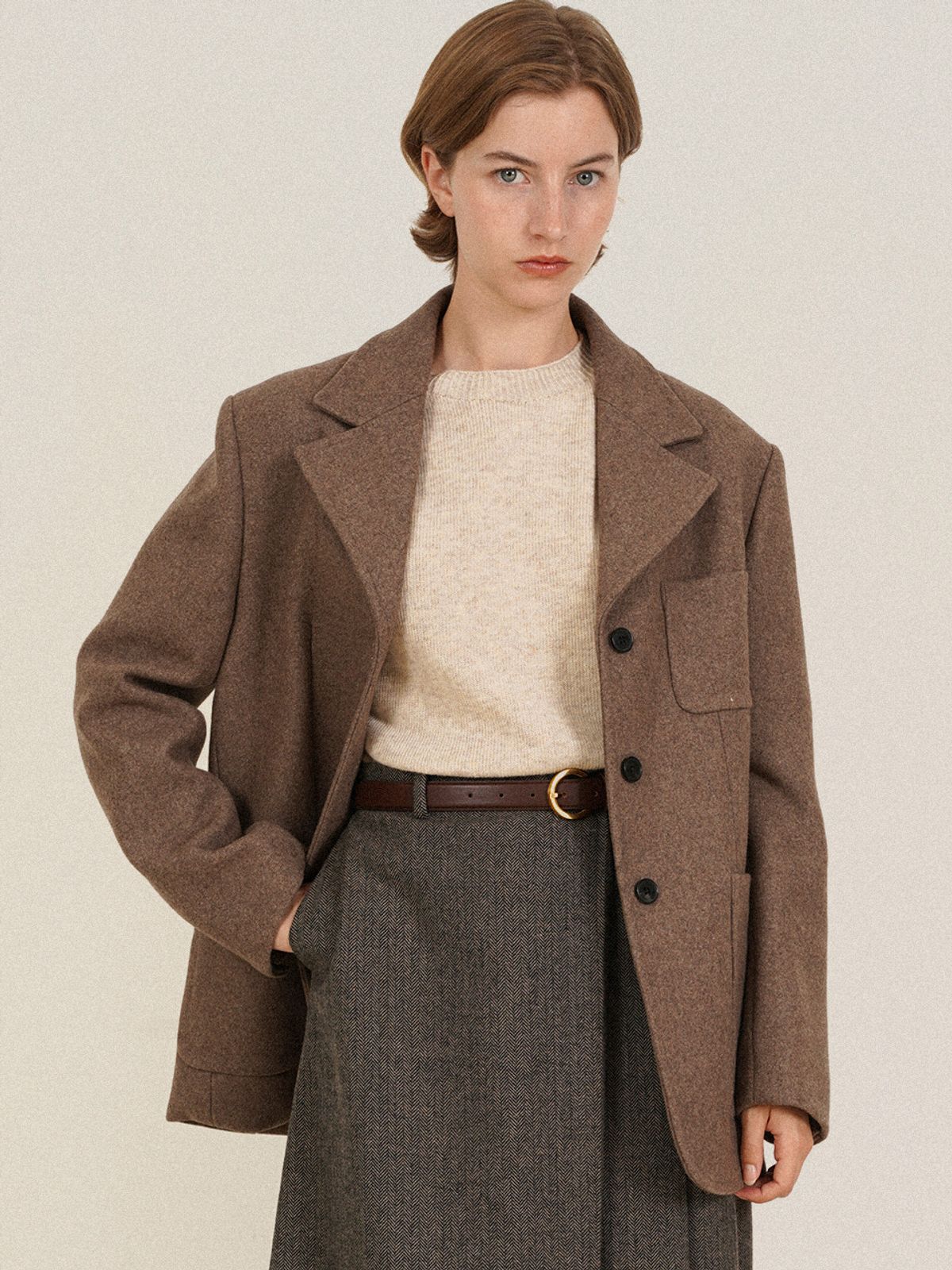 레이에(LEIE) VERONIKA THREE BUTTON WOOL BLAZER JACKET_BG
