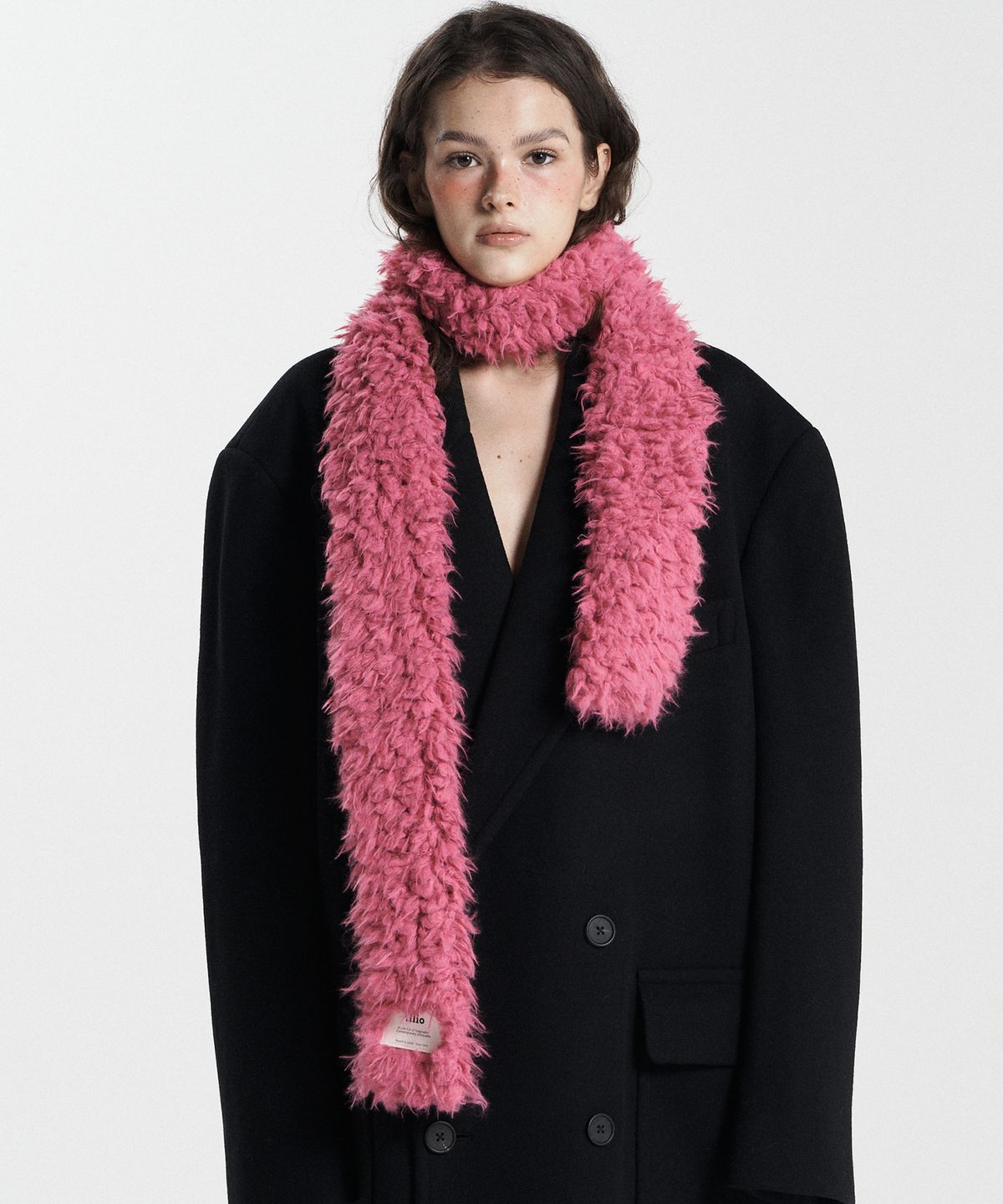 일리오(ILLIO) PINK FLUFFY MUFFLER