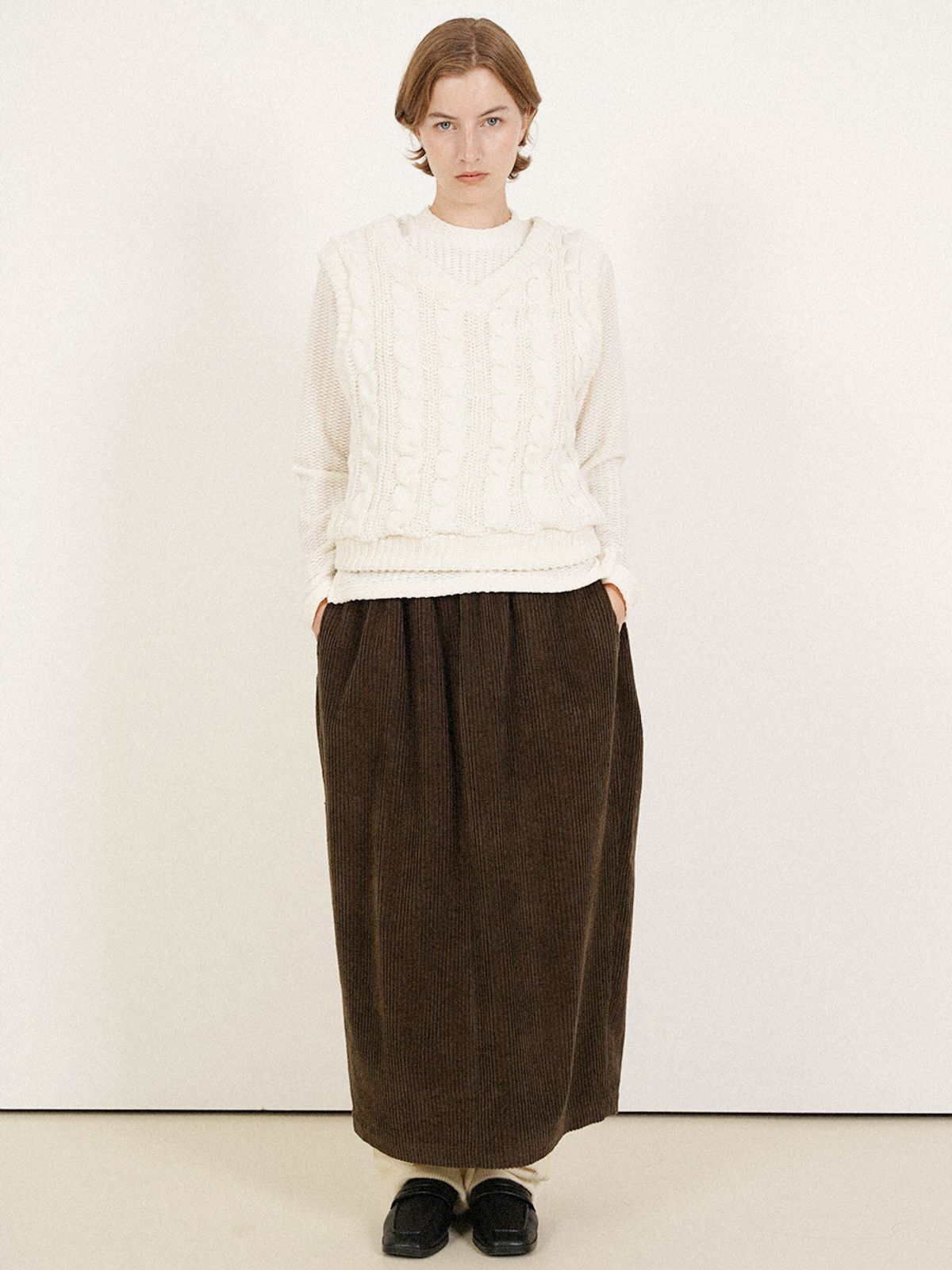 레이에(LEIE) VALENSIA VOLUME CORDUROY LONG SKIRT_BR