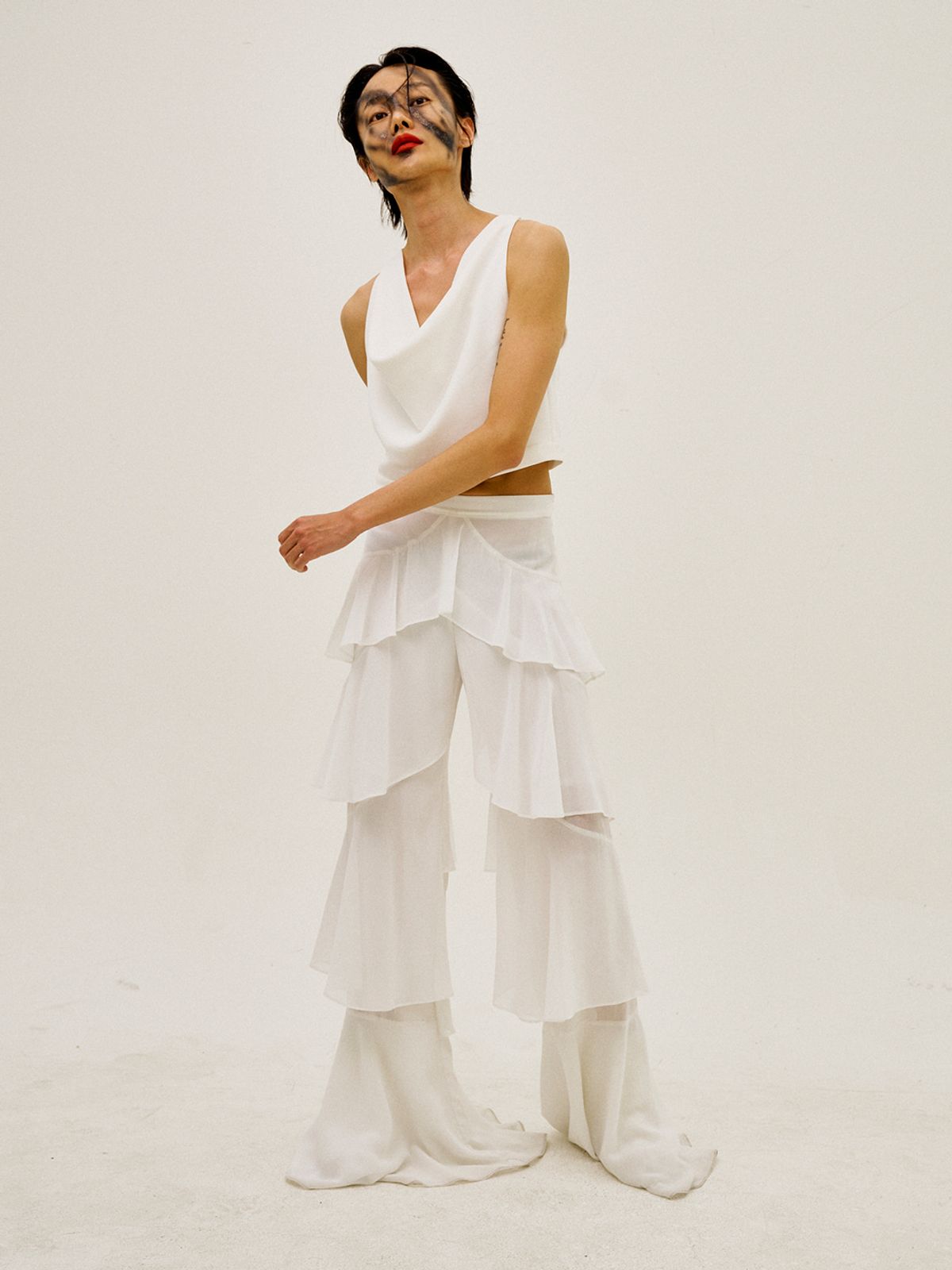 그리디어스(GREEDILOUS) Can-Can Ruffle Silk Pants White