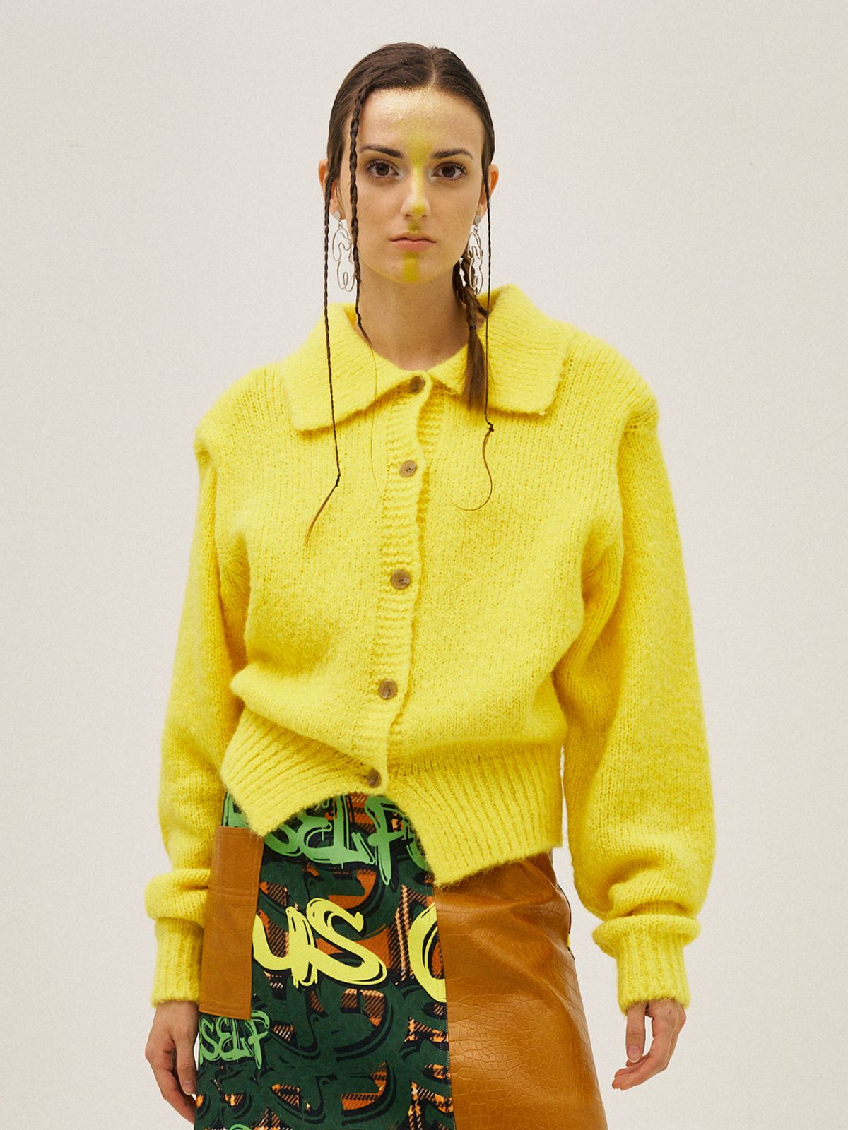 그리디어스(GREEDILOUS) Large Collared Button Up Knit Cardigan
