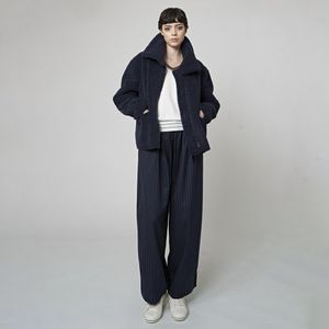 AW32JO02 페이크 램스 퍼 재킷_네이비