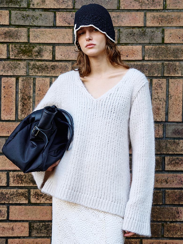 Monaco Kid-mohair v-neck knitpullover