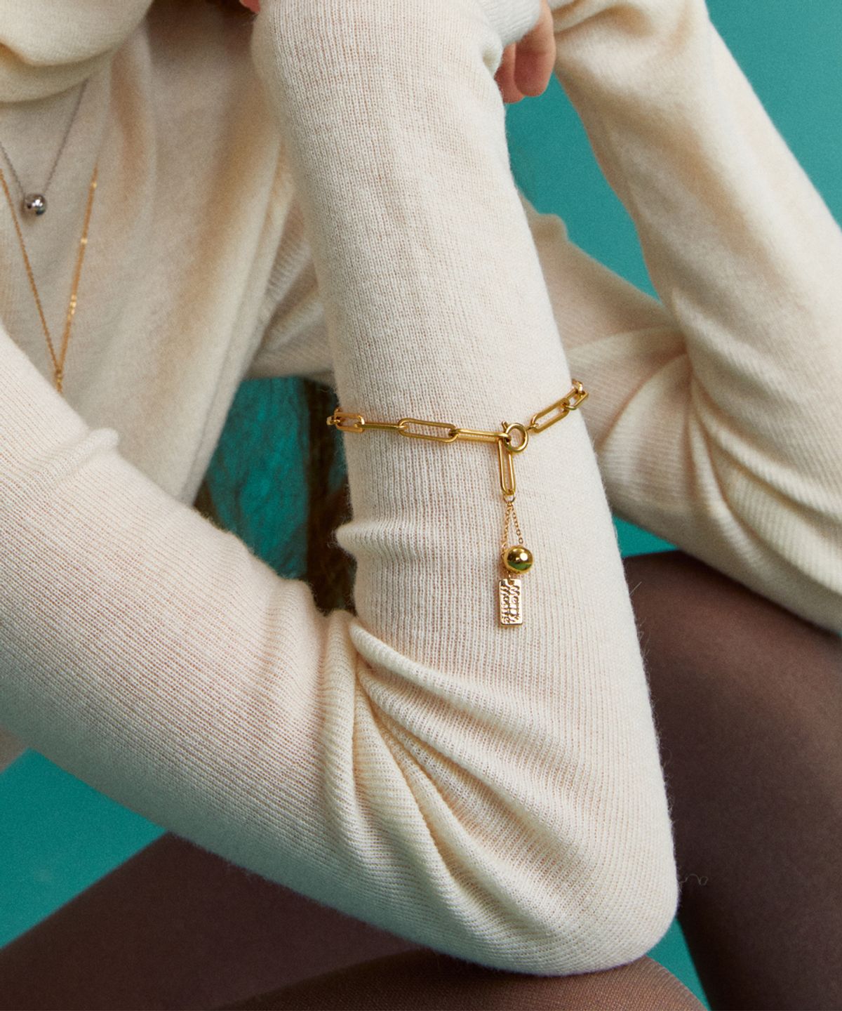 메리모티브(MERRYMOTIVE) Drop ball point and bold surgical bracelet