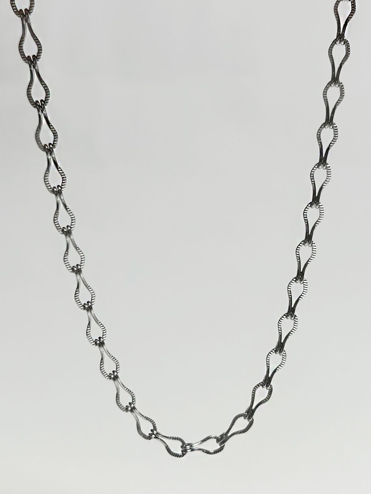 애플파이오더(APPLE PIE ORDER) Leaves Chain Choker.