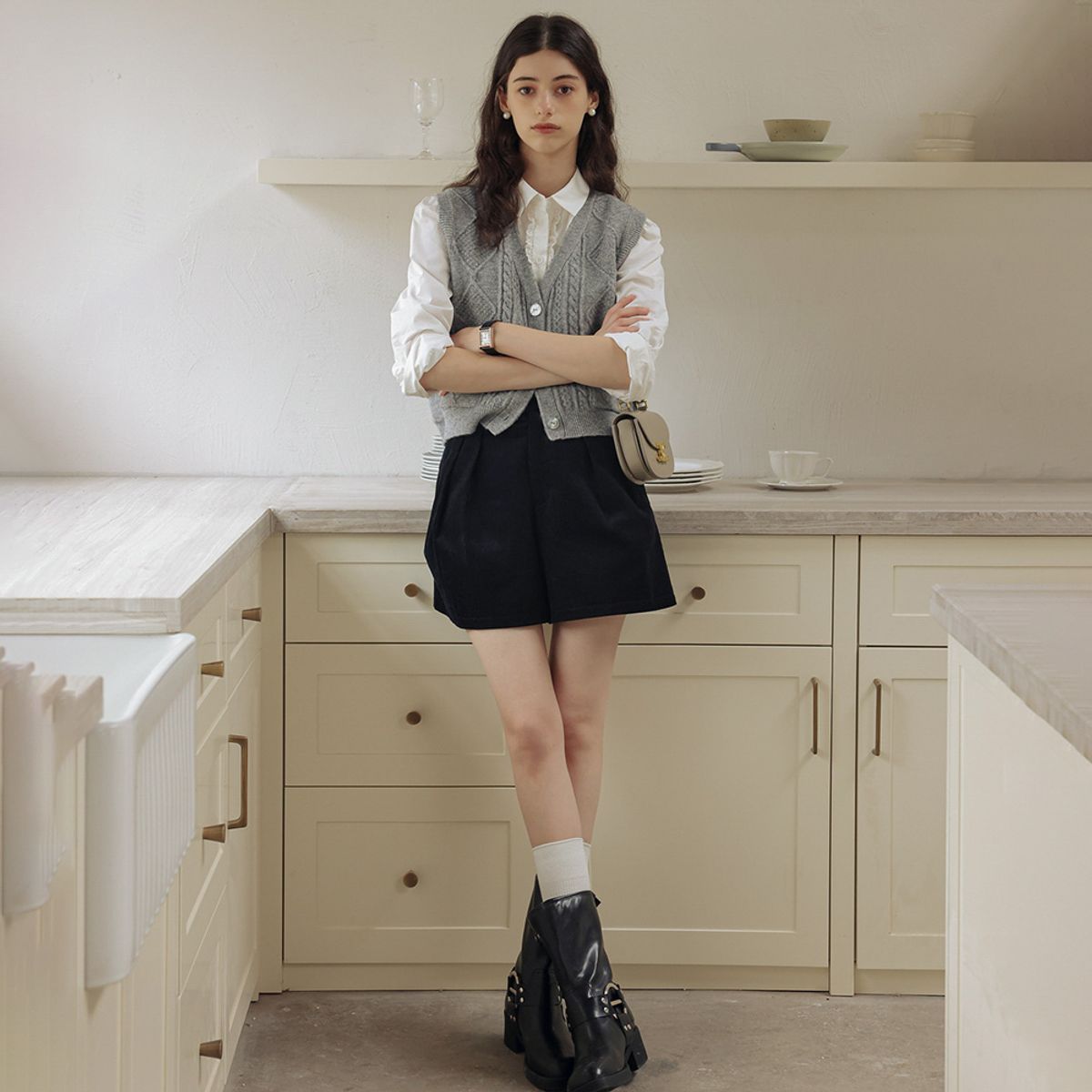 던드롭(DUNDROP) DD_Black wide leg short pants