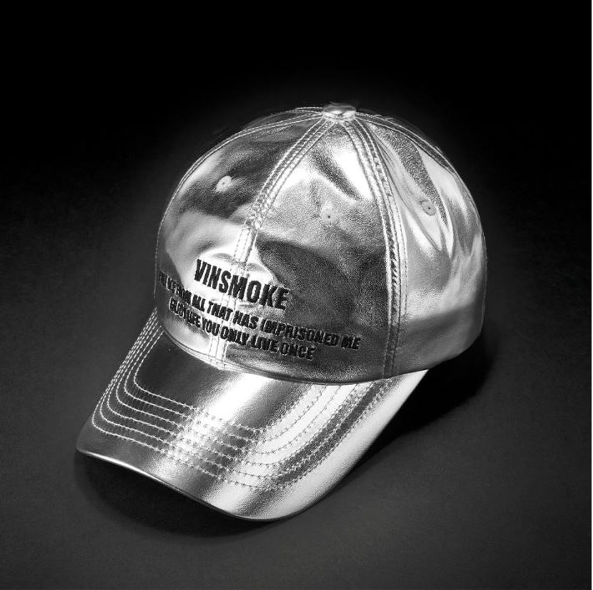 빈스모크(VINSMOKE) GLOSSY BALLCAP [Silver]