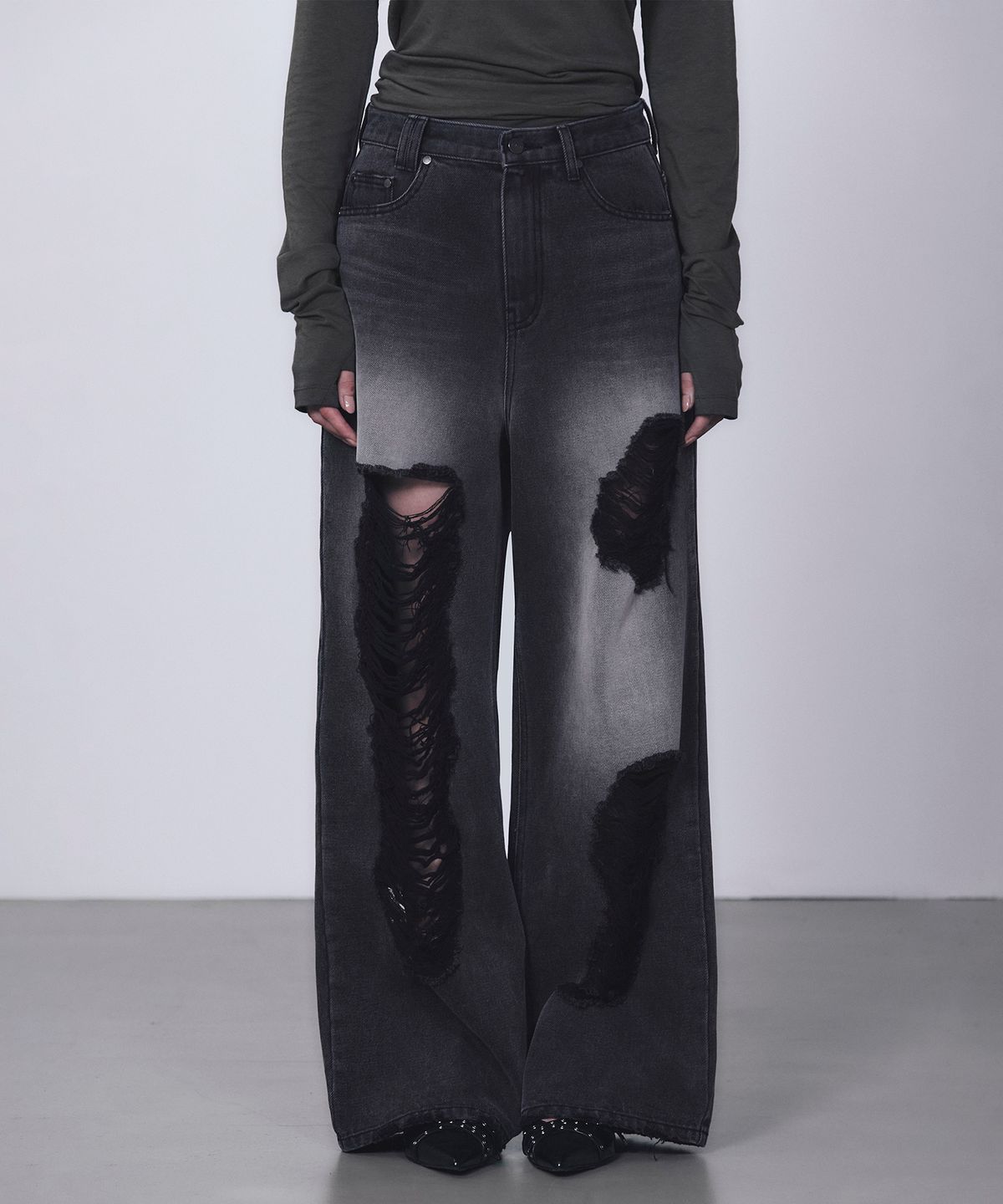 트리밍버드(TREEMINGBIRD) Scratch Damage Denim Pants [ Black ]