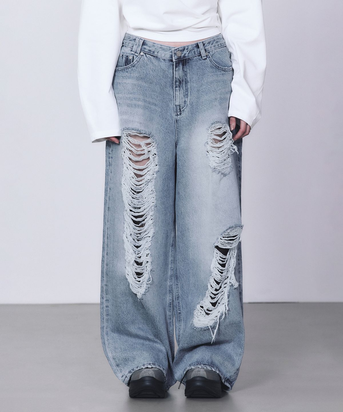 트리밍버드(TREEMINGBIRD) Scratch Damage Denim Pants [ Blue ]