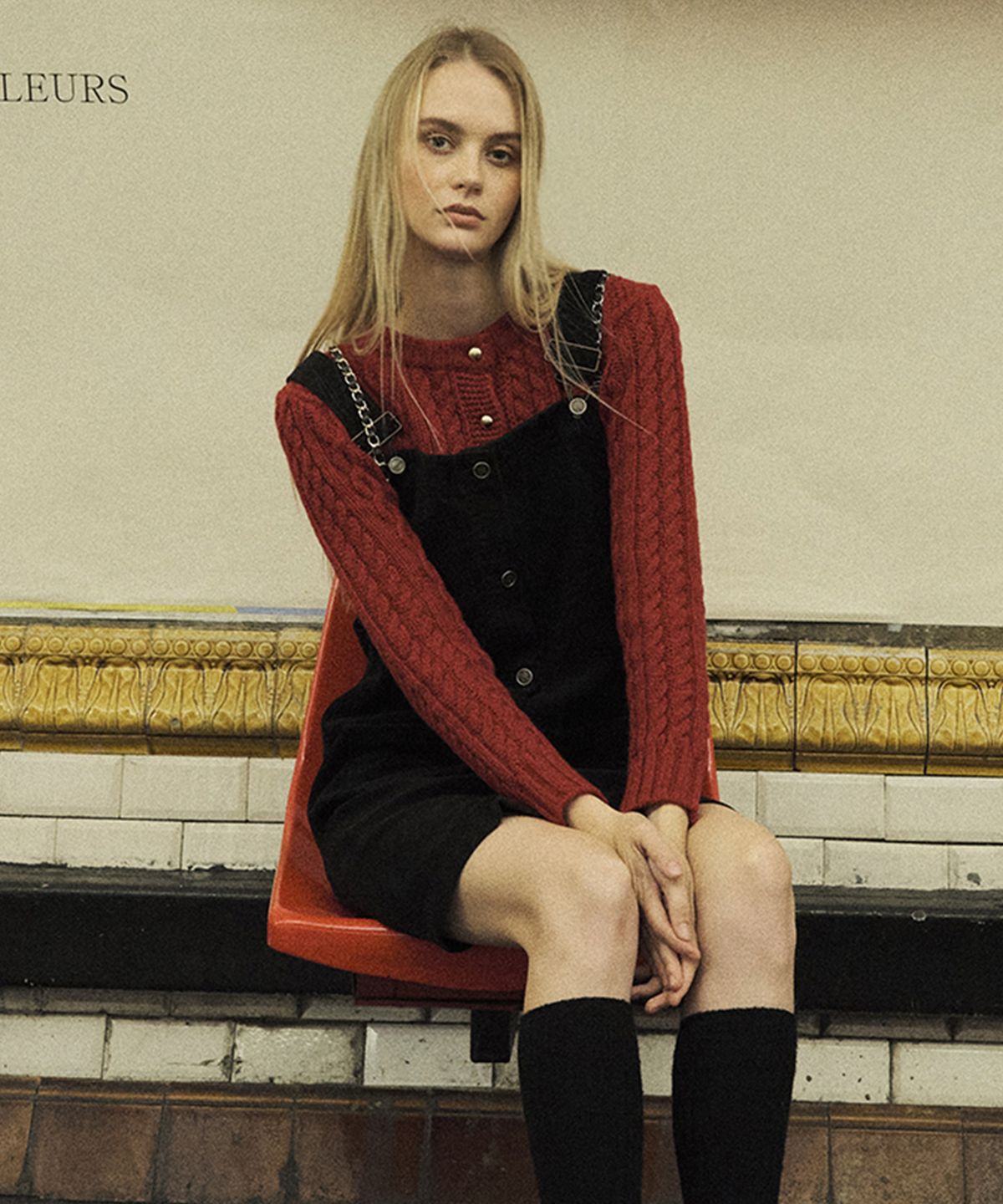 아노에틱(ANOETIC) BUTTON POINT CABLE CARDIGAN_RED