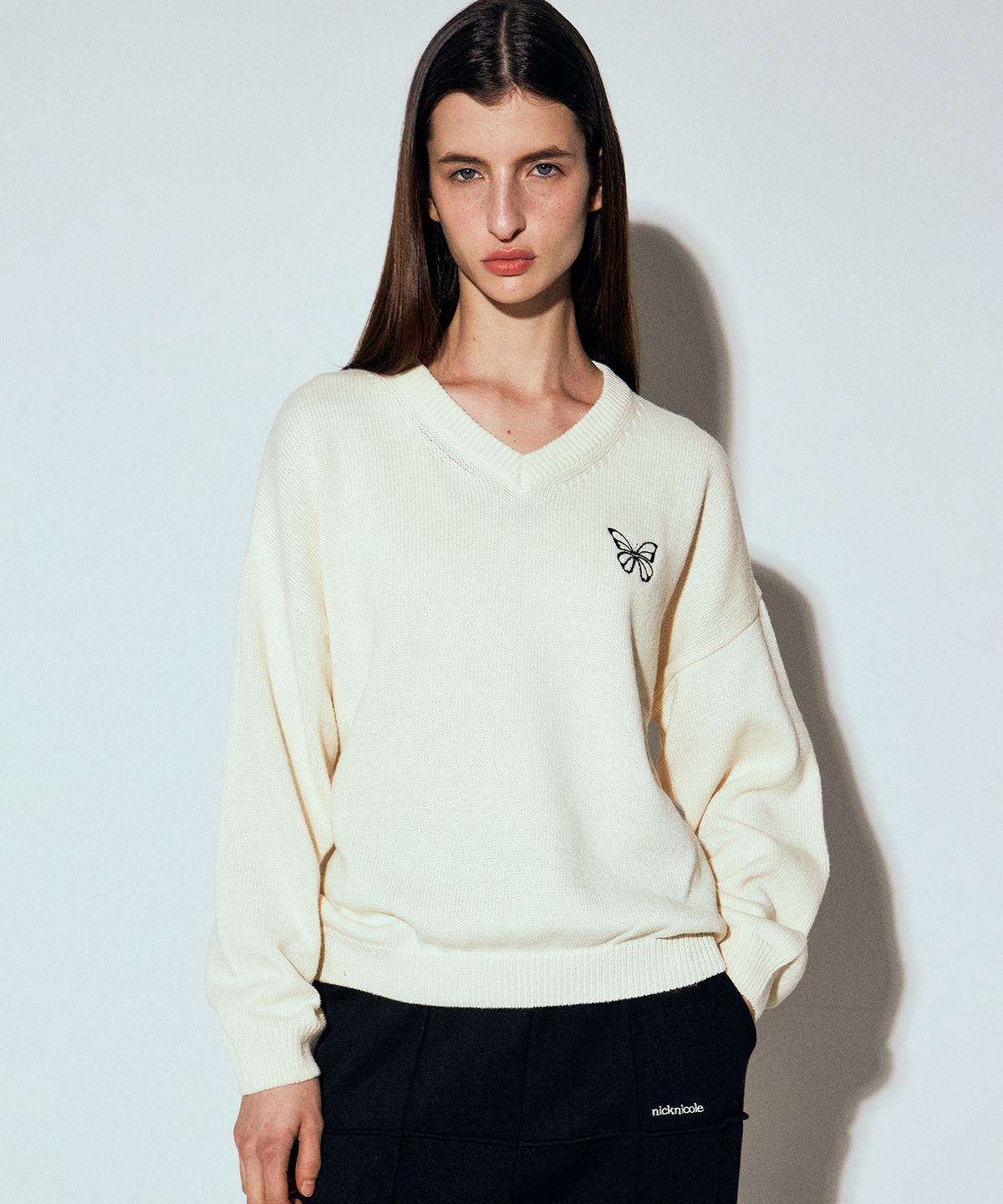 닉앤니콜(NICK&NICOLE) BUTTERFLY SIGNATURE PULLOVER KNIT_LIGHT BEIGE