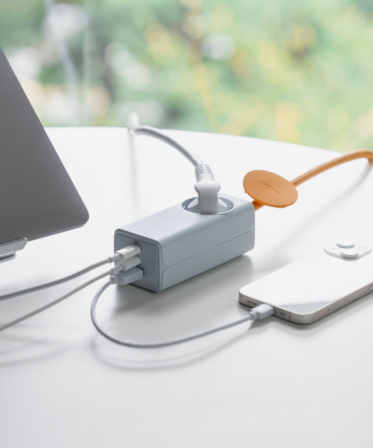 라이프썸(LIFESUM) GaN 65W 초고속 멀티탭 USB 1.8m (LFS-HA54) 미스트블루