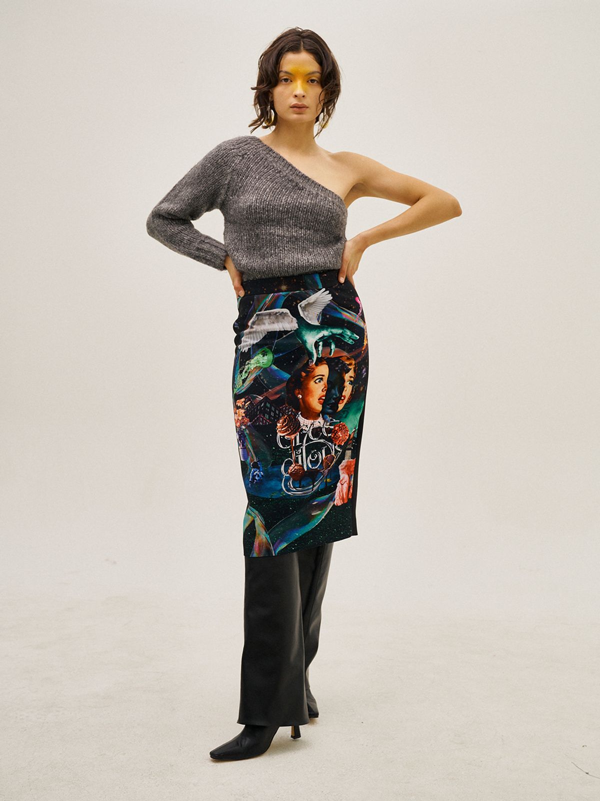 그리디어스(GREEDILOUS) Girl Face Pencil Skirt