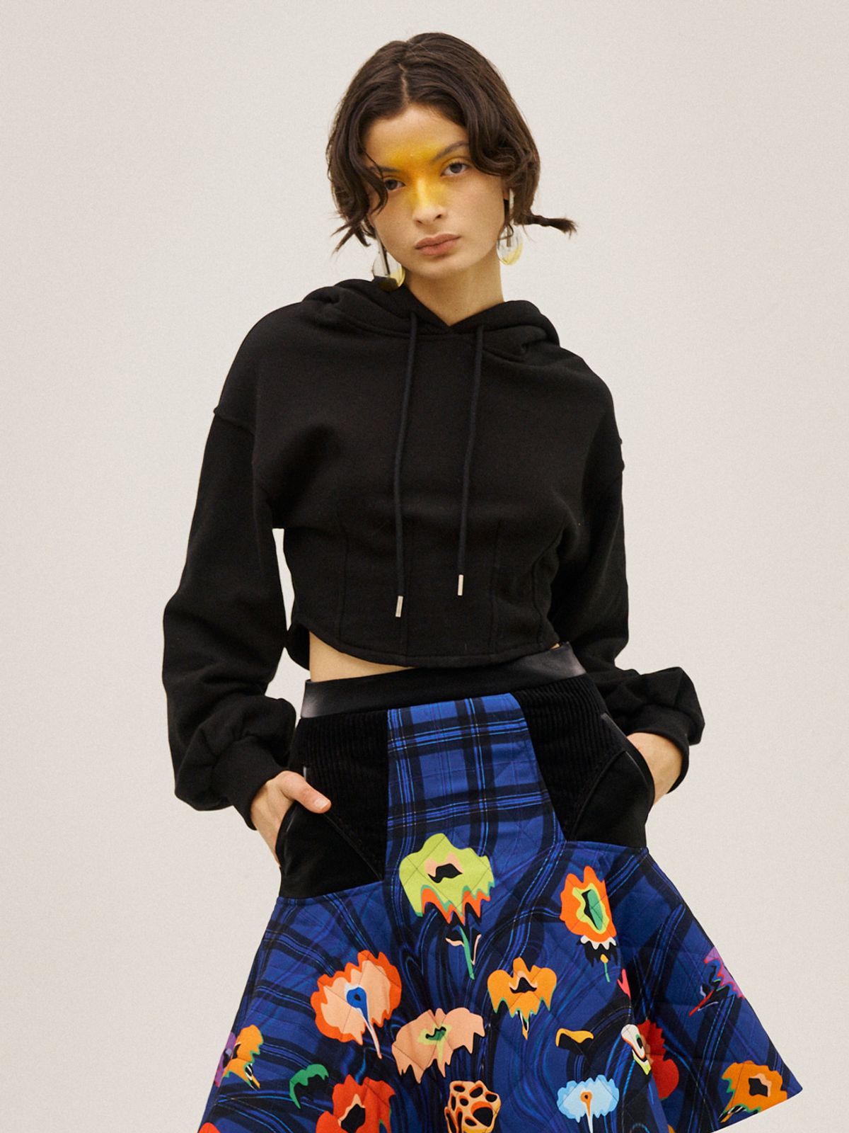 그리디어스(GREEDILOUS) Semi Corset Hoodie Top