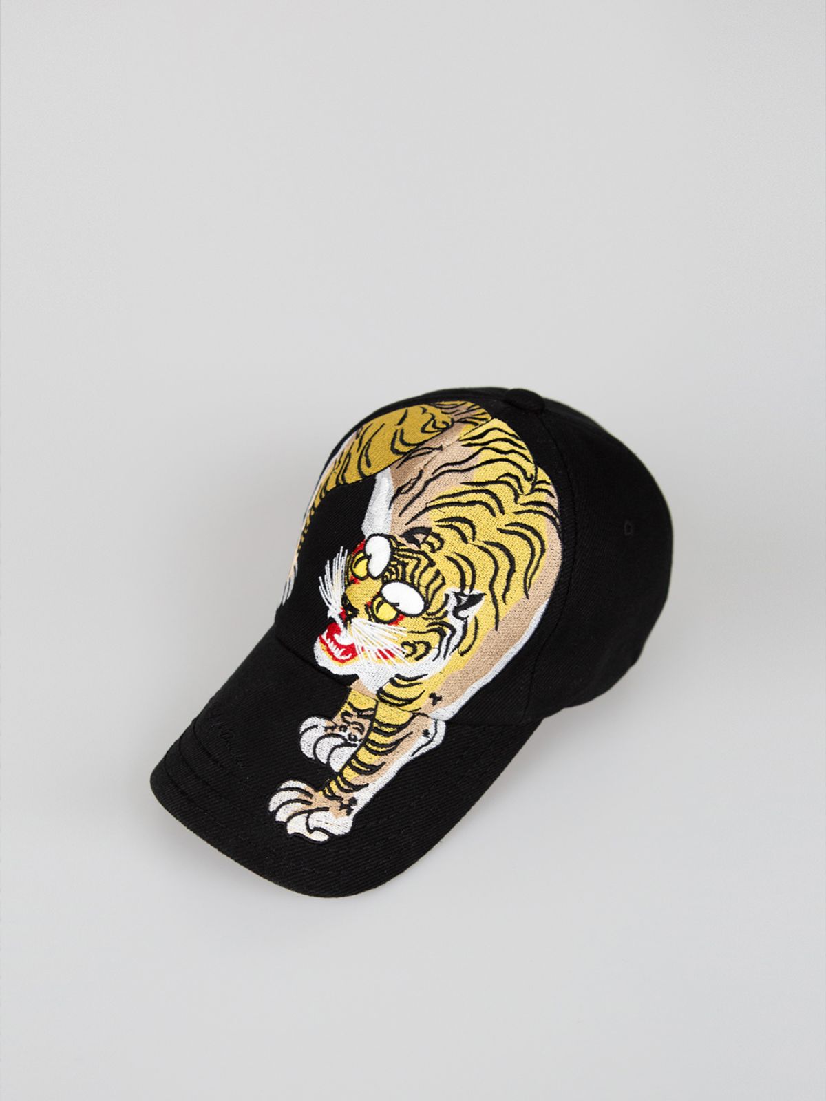 고저(GOZER) TIGER CAP