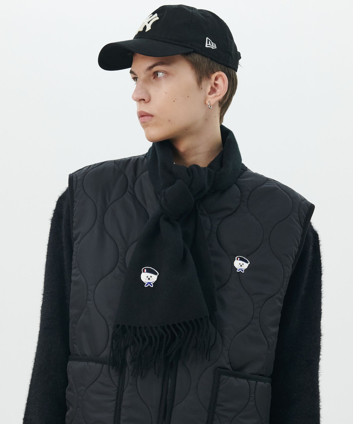 ★beyond closet★ New Parisian Dog Waffen Basic Muffler Blac NEW PARISIAN DOG WAPPEN BASIC MUFFLER BLACK - beyondcloset