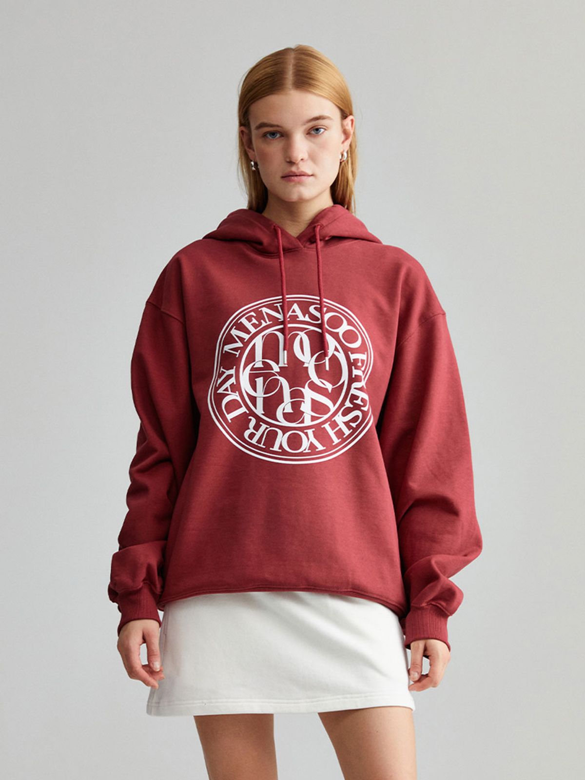 미나수(MENASOO) UNISEX CIRCLE LOGO HOODIE_RED