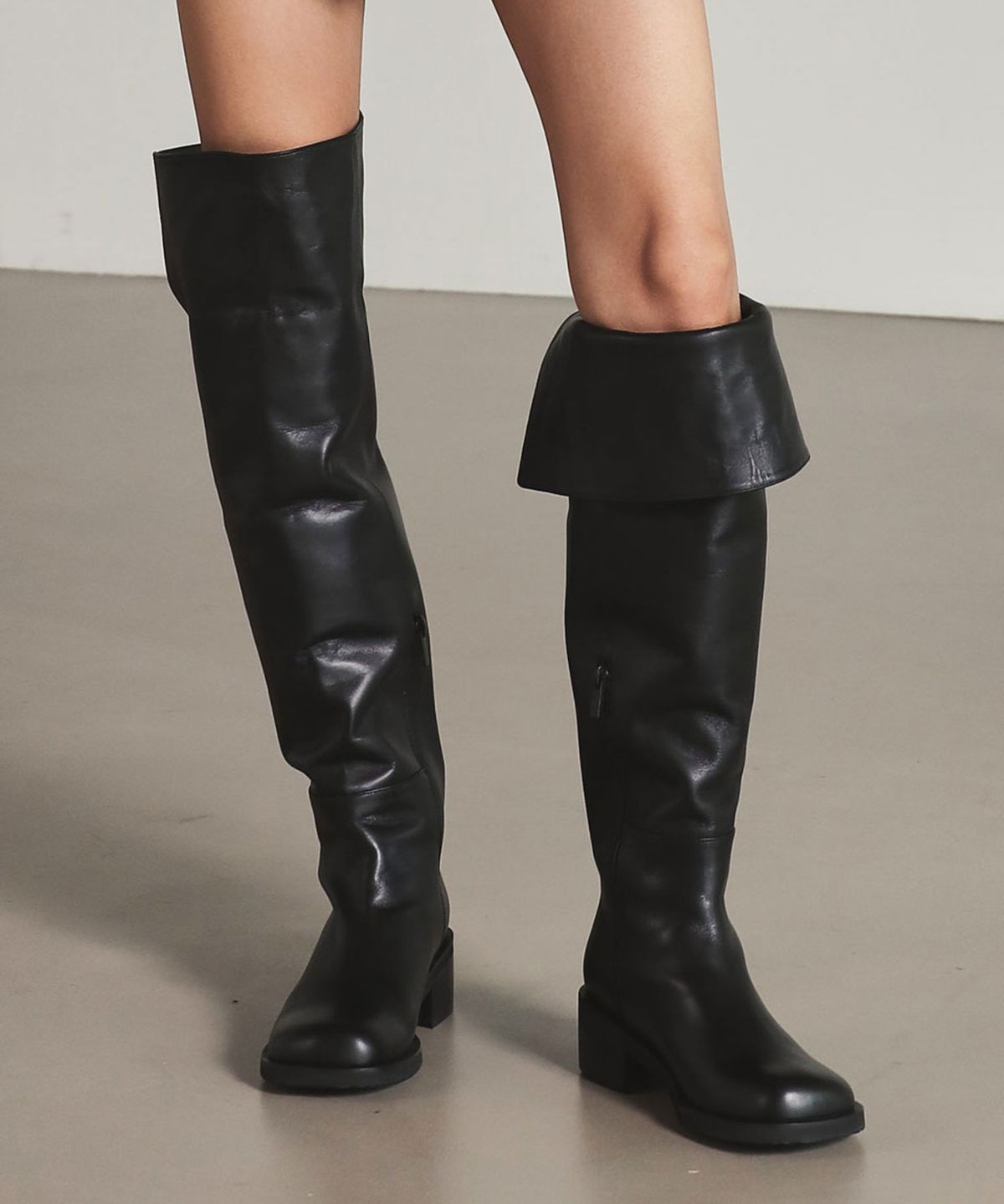 트윗비피(TWVP) 리페이 니하이 부츠 Re Fei Knee-High Boots 23F53BK