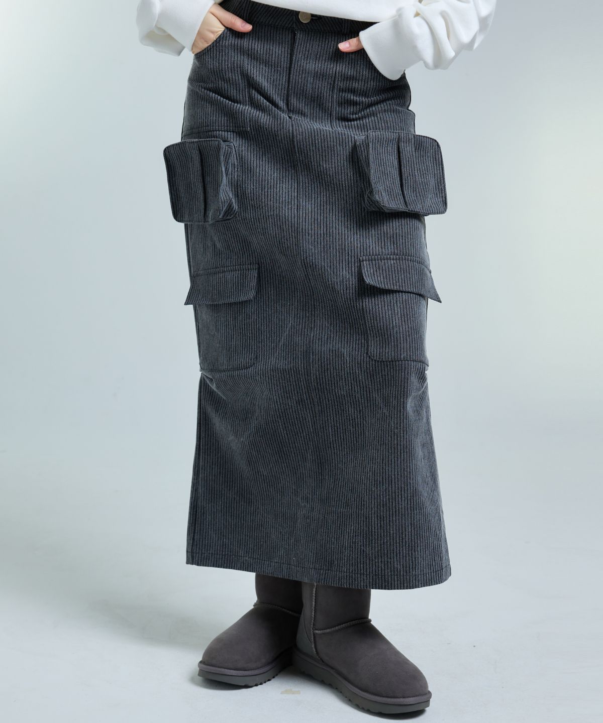 러브이즈트루(LUVISTRUE) AM CARGO LONG SKIRT(BLACK)
