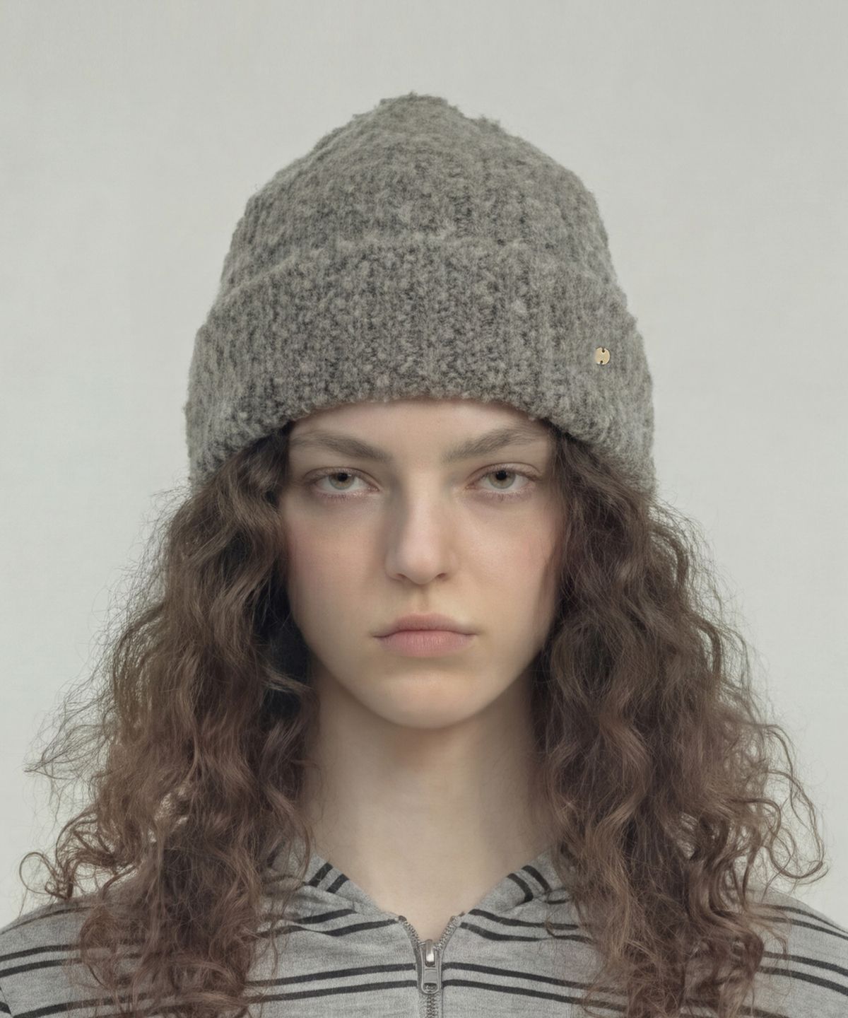 언더컨트롤 스튜디오(UNDERCONTROL STUDIO) 부클 겨울 비니 FLUFFY BEANIE / MOHAIR BOUCLE / CHARCOAL
