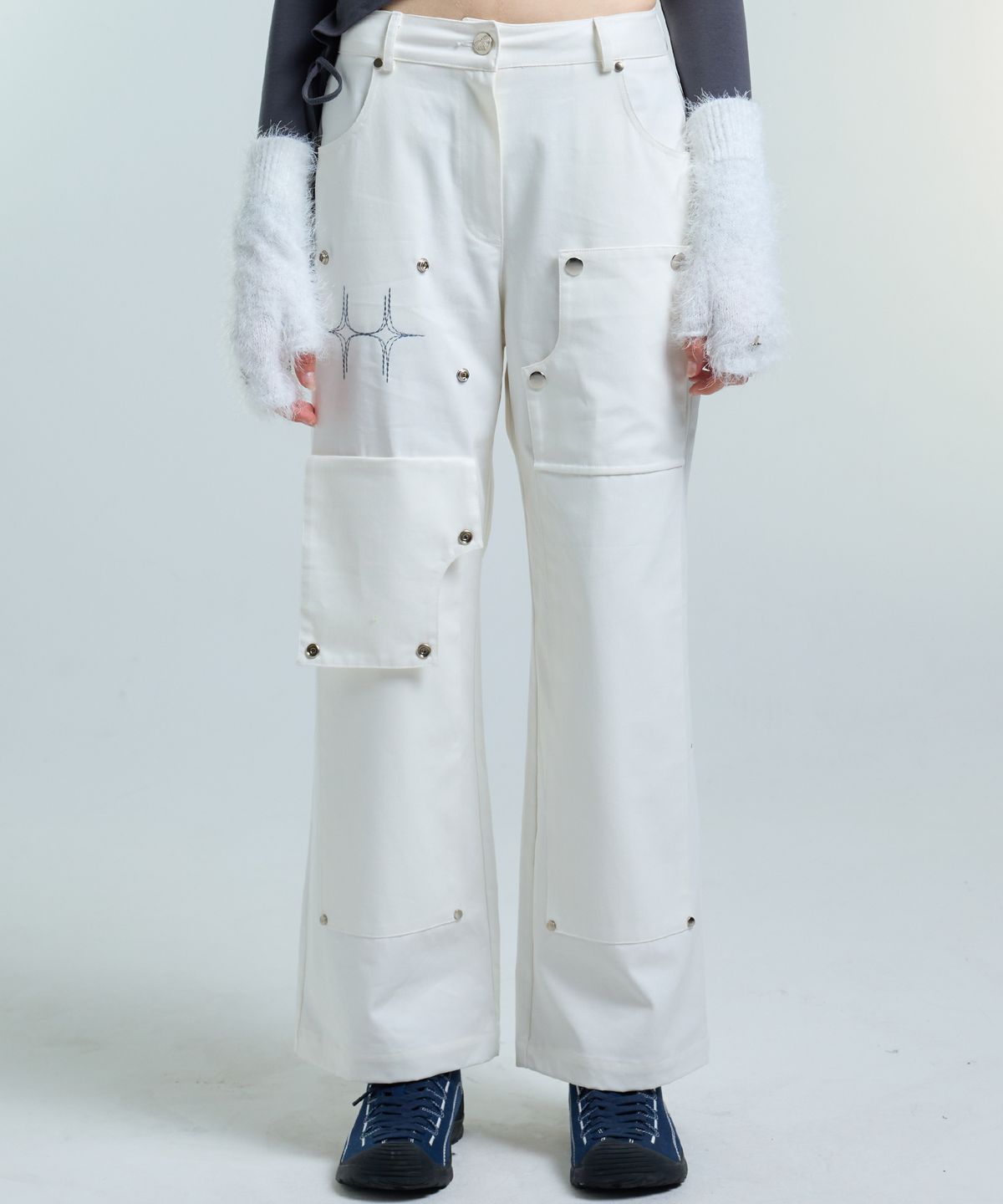러브이즈트루(LUVISTRUE) AM SNAP PANTS(WHITE)