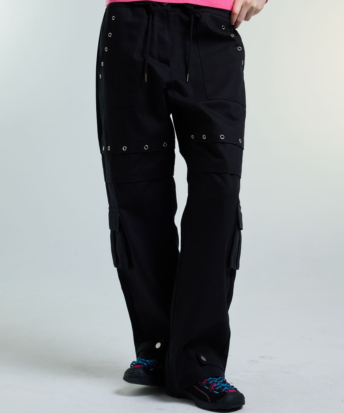 러브이즈트루(LUVISTRUE) AM EYELET PANTS(BLACK)