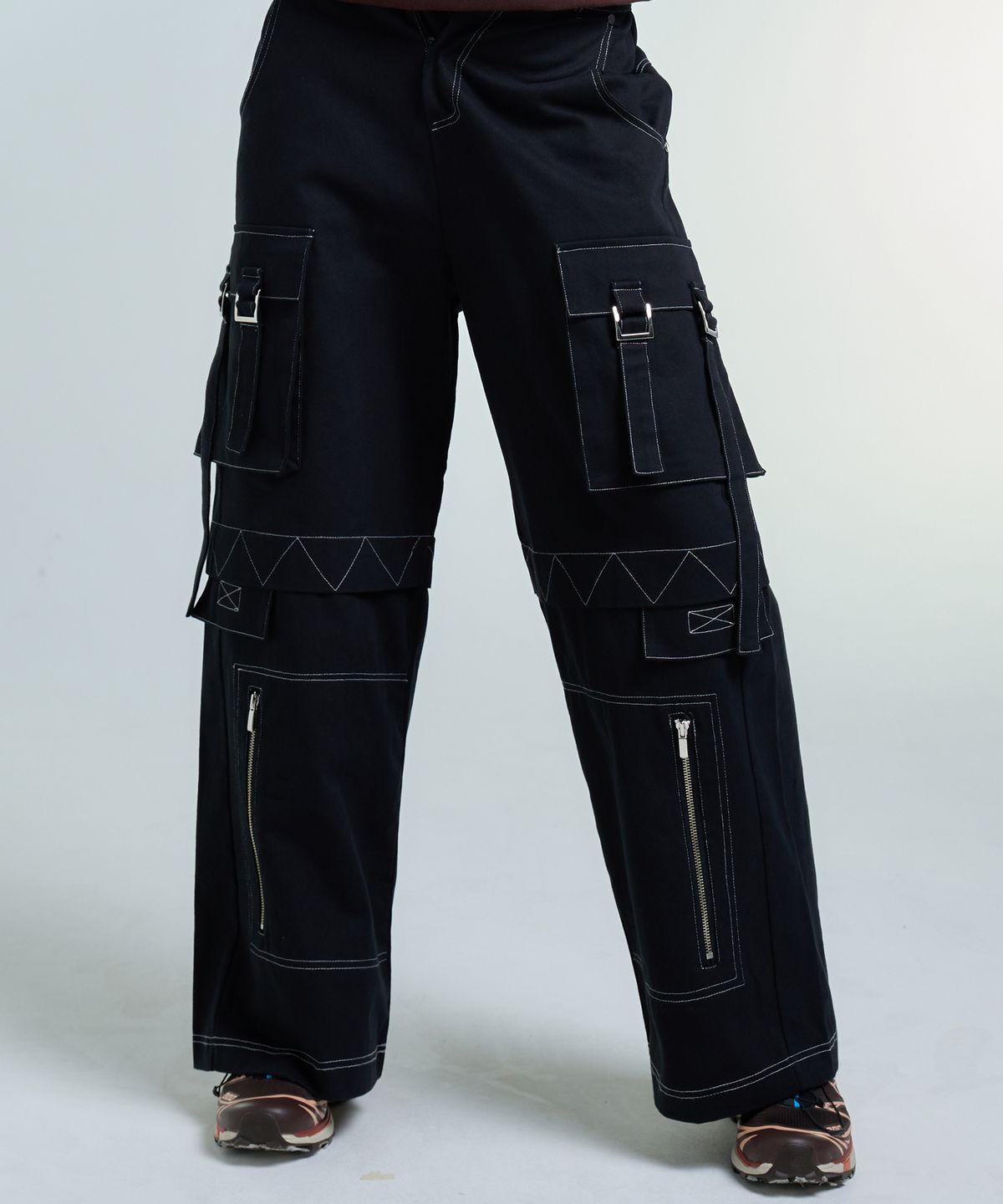러브이즈트루(LUVISTRUE) AM CARGO PANTS(BLACK)