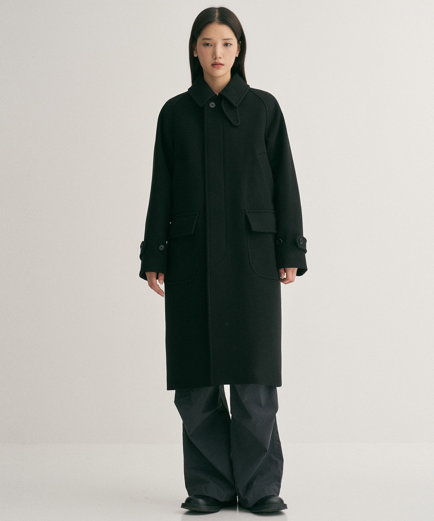 MUSINSA | ANOTHER OFFICE Women Voyager Balmacaan Coat (Black)