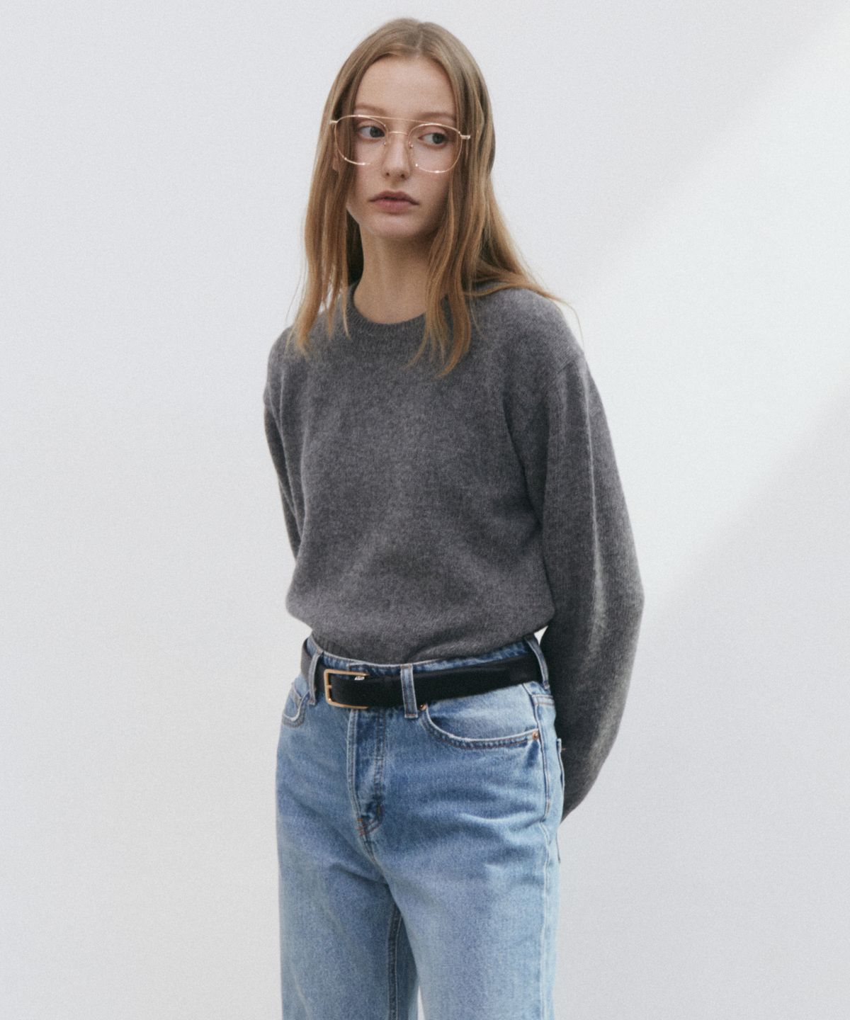 일로일(ILOIL) alpaca crewneck sweater - dark grey