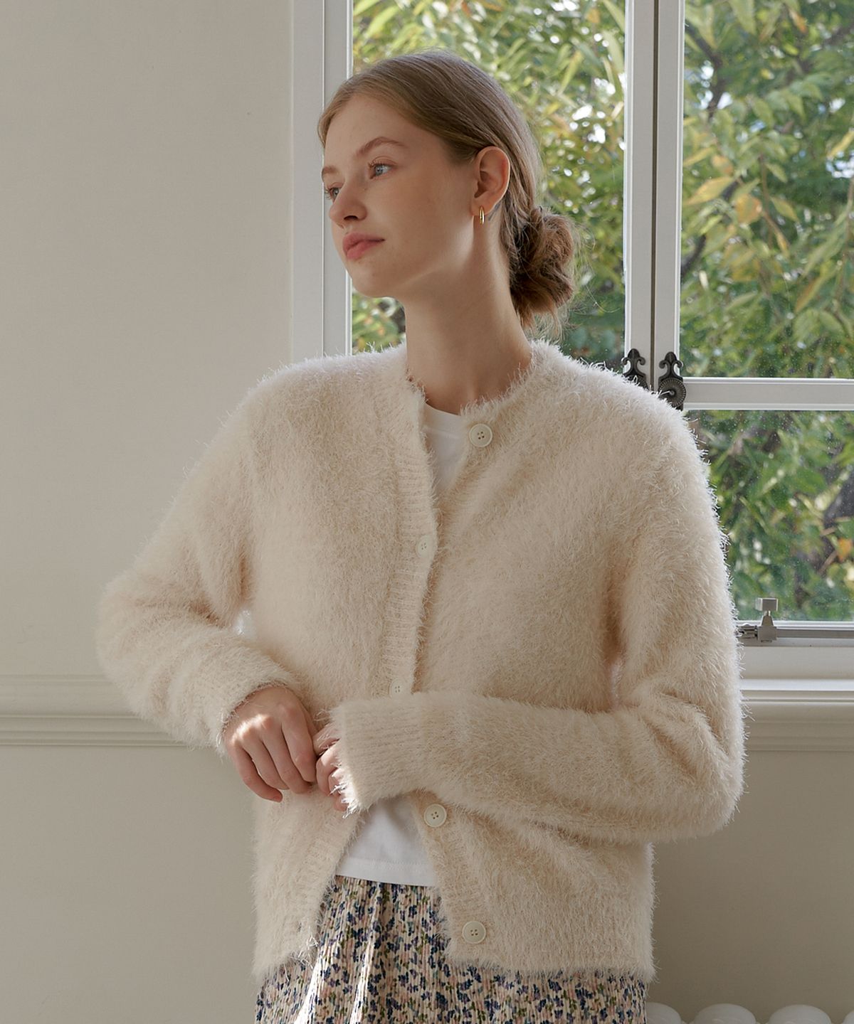 엽페(YUPPE) ROUND FUR CARDIGAN_BEIGE